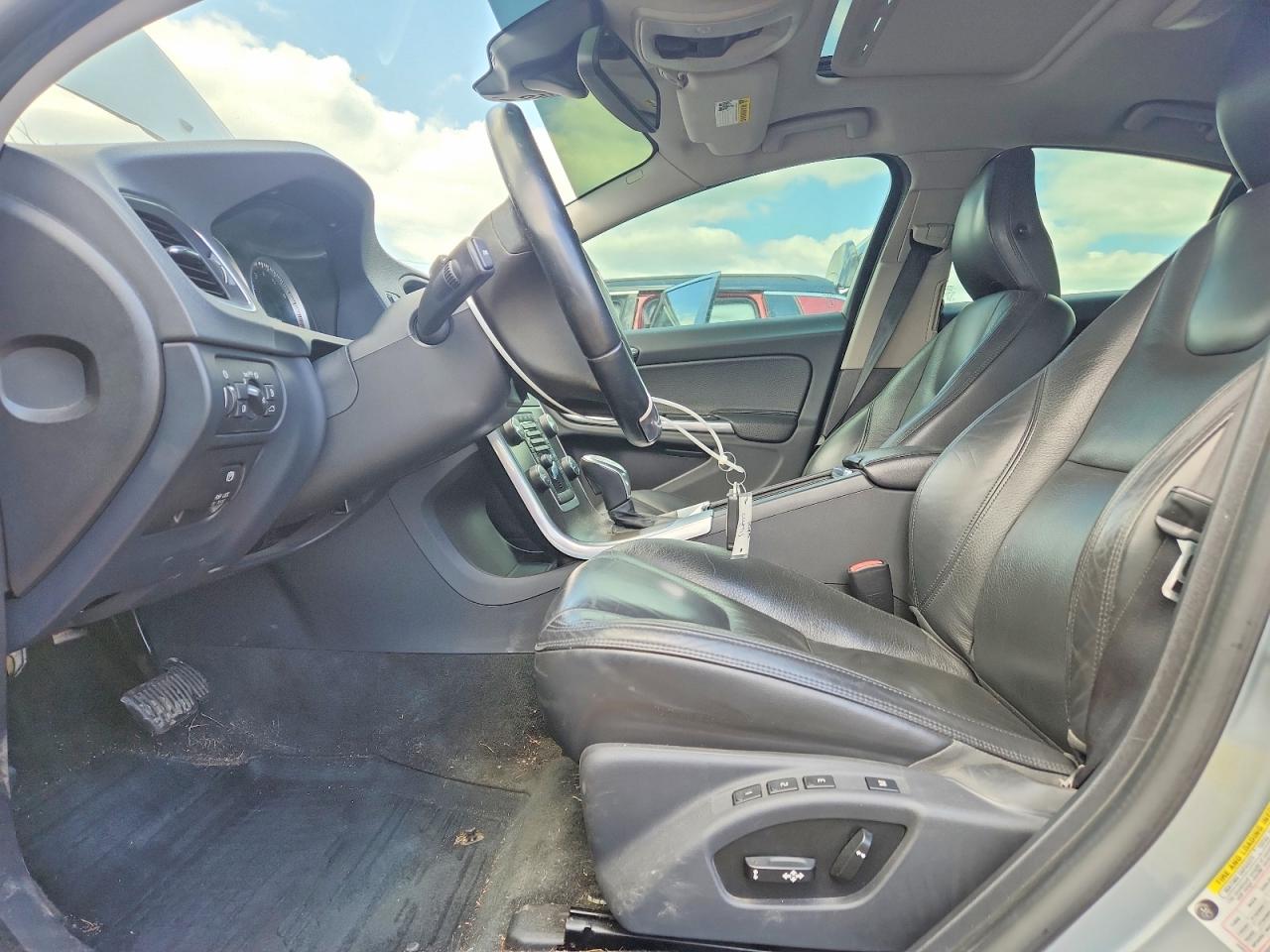 2013 Volvo S60 T5 Silver vin: YV1612FH3D1220646