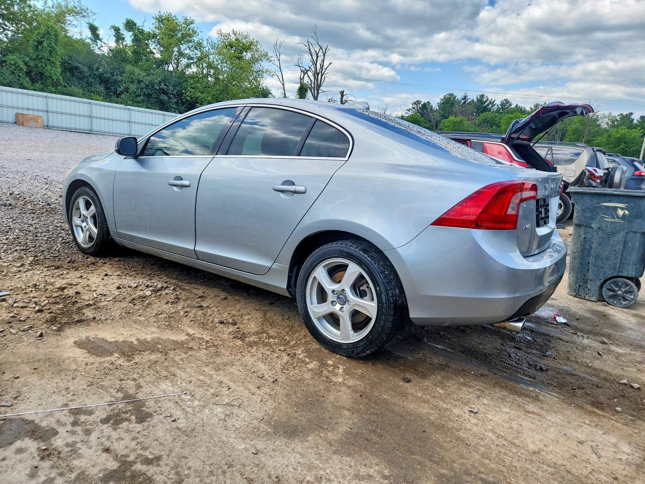 2013 Volvo S60 T5 Silver vin: YV1612FH3D1220646