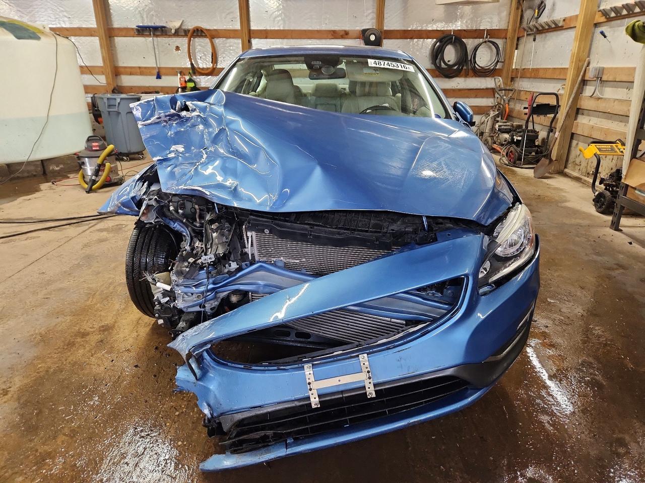 2014 Volvo S60 T5 Blue vin: YV1612FH3E1284333