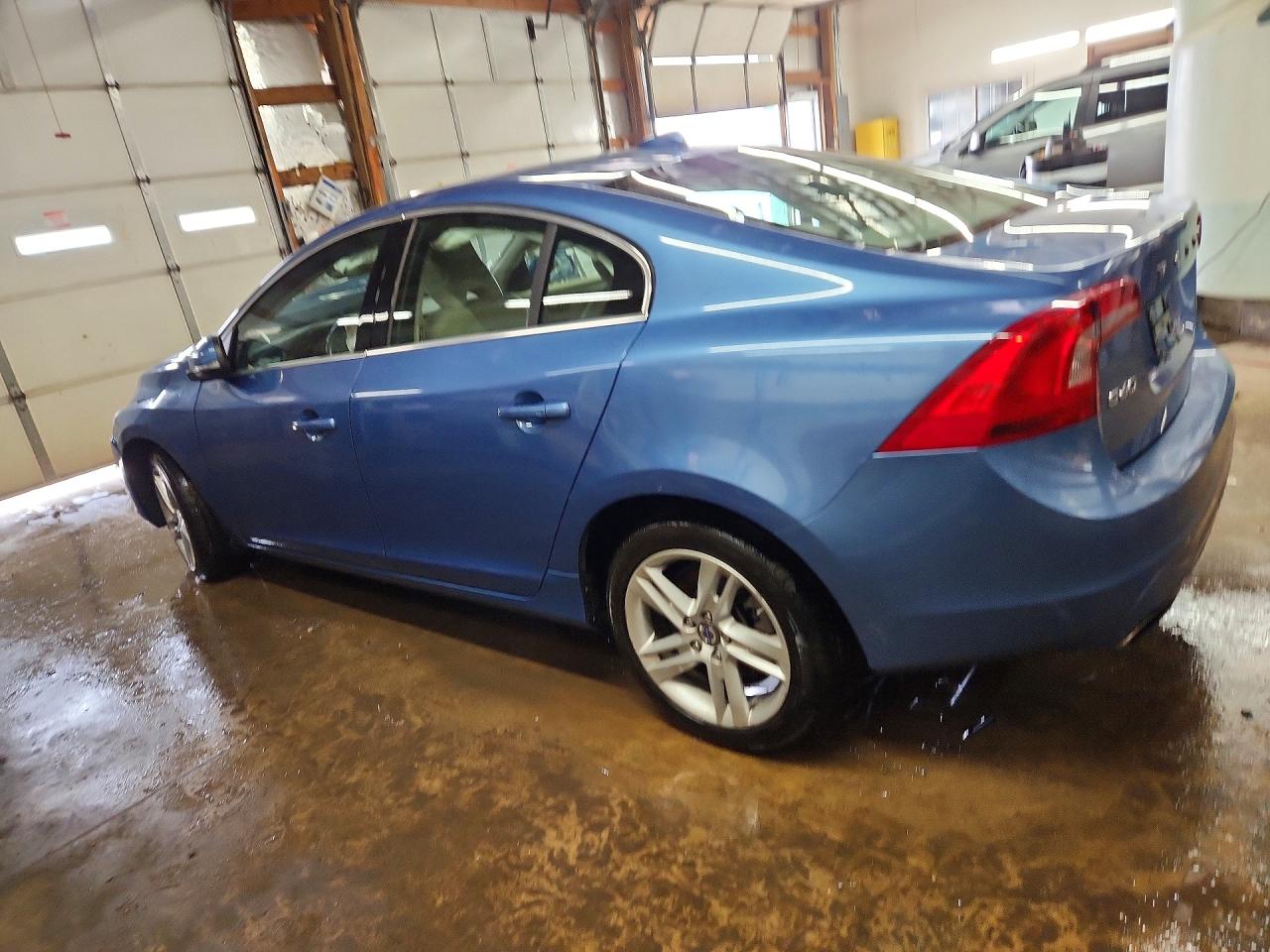 2014 Volvo S60 T5 Blue vin: YV1612FH3E1284333