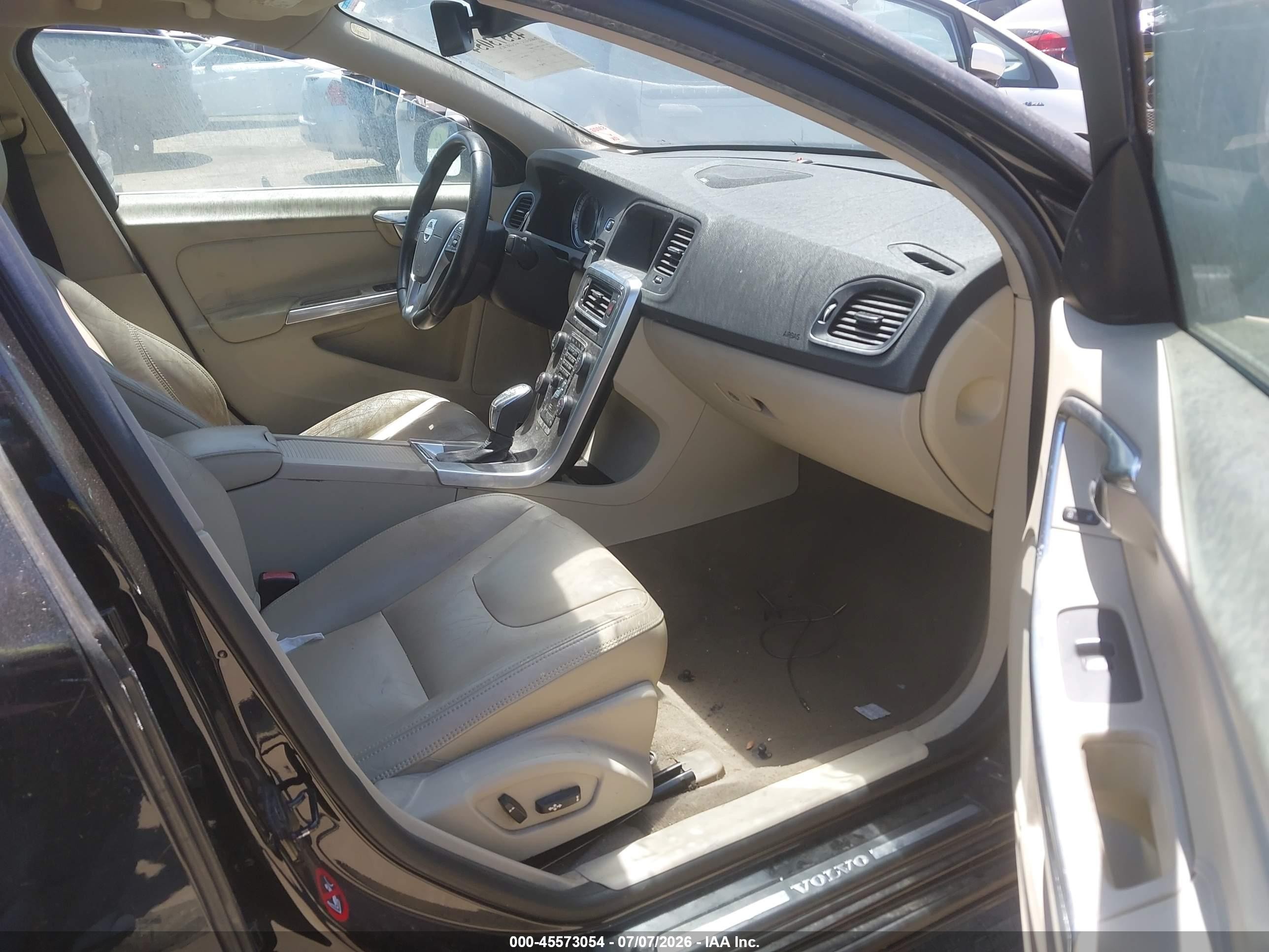 2013 Volvo S60 T5/t5 Platinum/t5 Premier/t5 Premier Plus Black vin: YV1612FH4D2173993