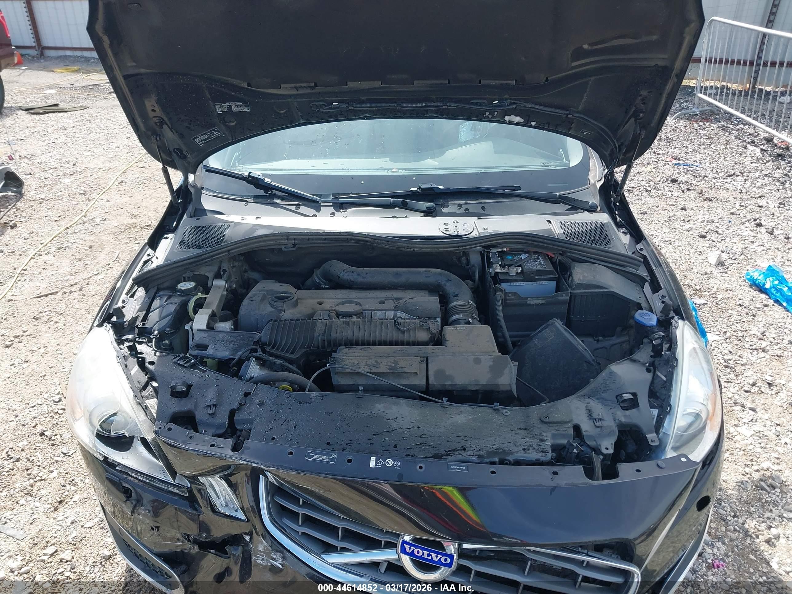 2013 Volvo S60 T5/t5 Platinum/t5 Premier/t5 Premier Plus Black vin: YV1612FH4D2175159