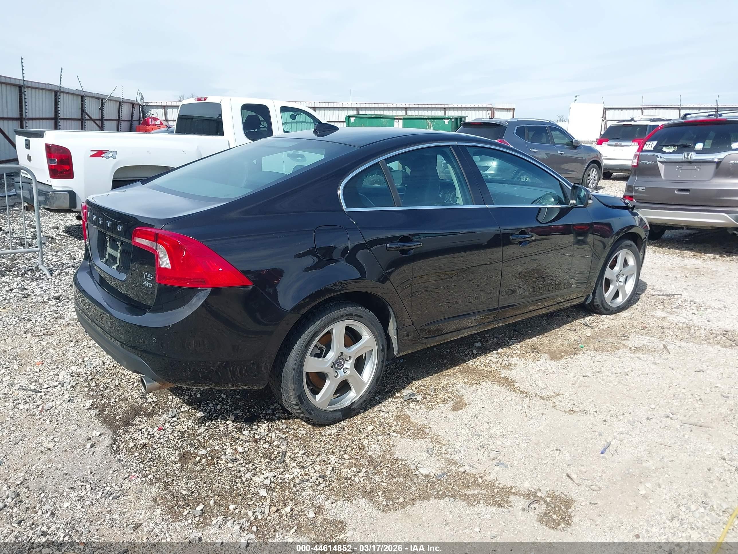 2013 Volvo S60 T5/t5 Platinum/t5 Premier/t5 Premier Plus Black vin: YV1612FH4D2175159