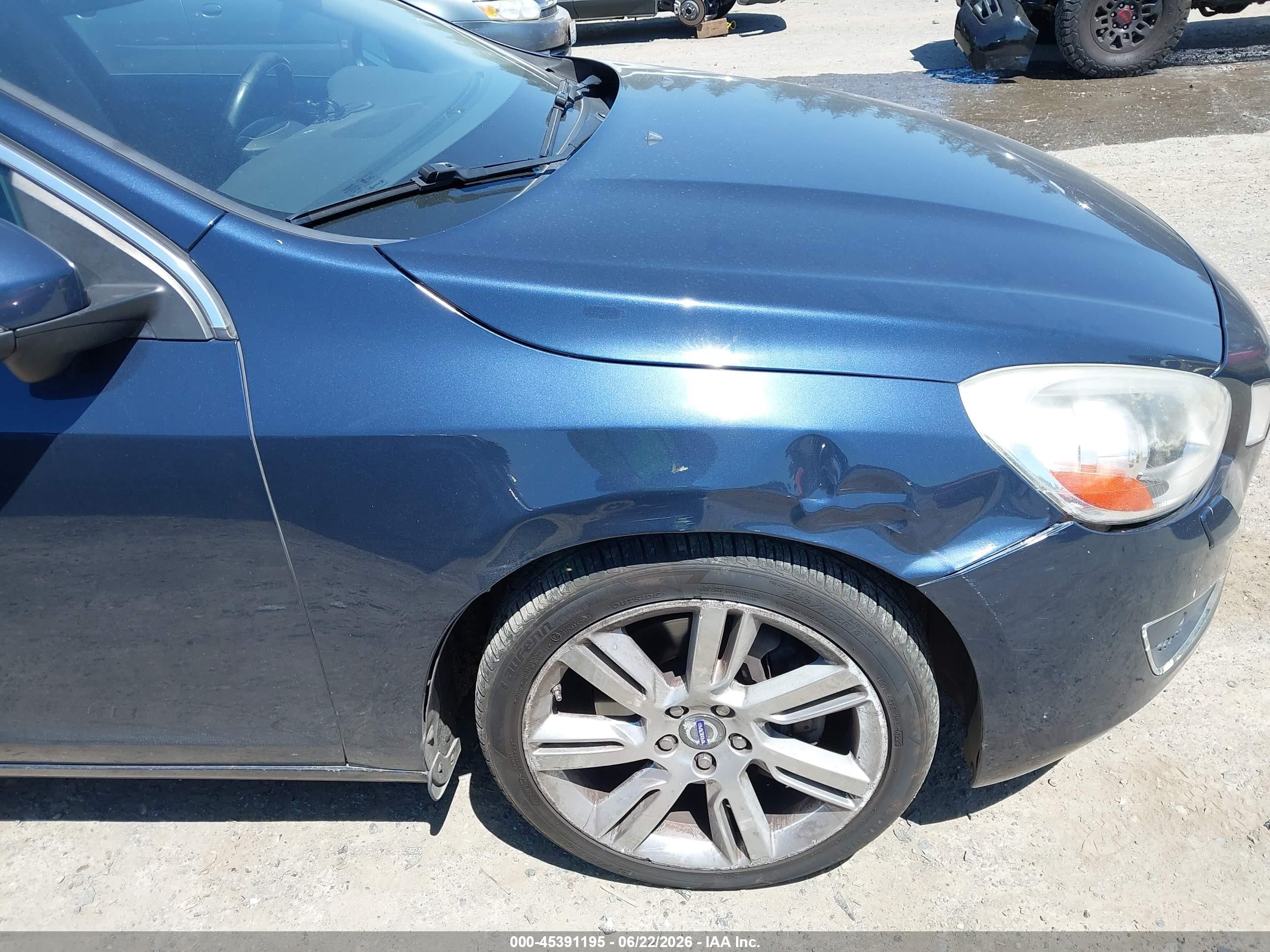 2013 Volvo S60 T5/t5 Platinum/t5 Premier/t5 Premier Plus Gray vin: YV1612FH4D2185125
