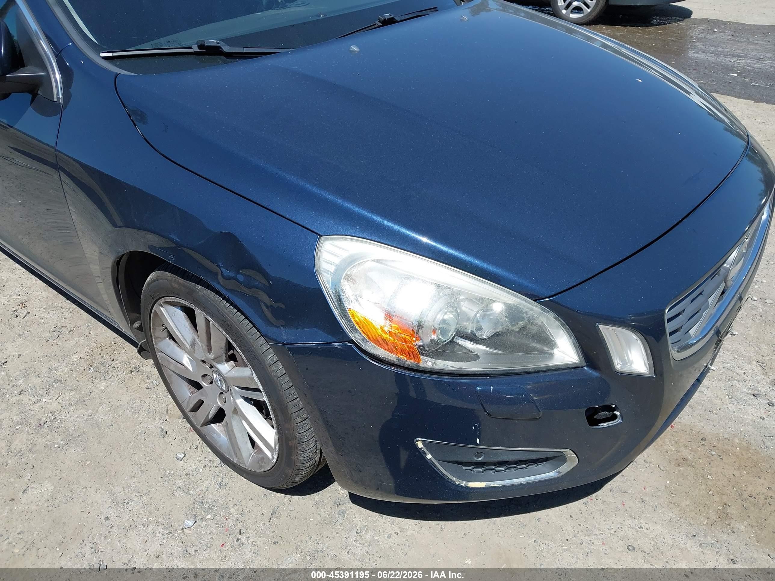 2013 Volvo S60 T5/t5 Platinum/t5 Premier/t5 Premier Plus Gray vin: YV1612FH4D2185125