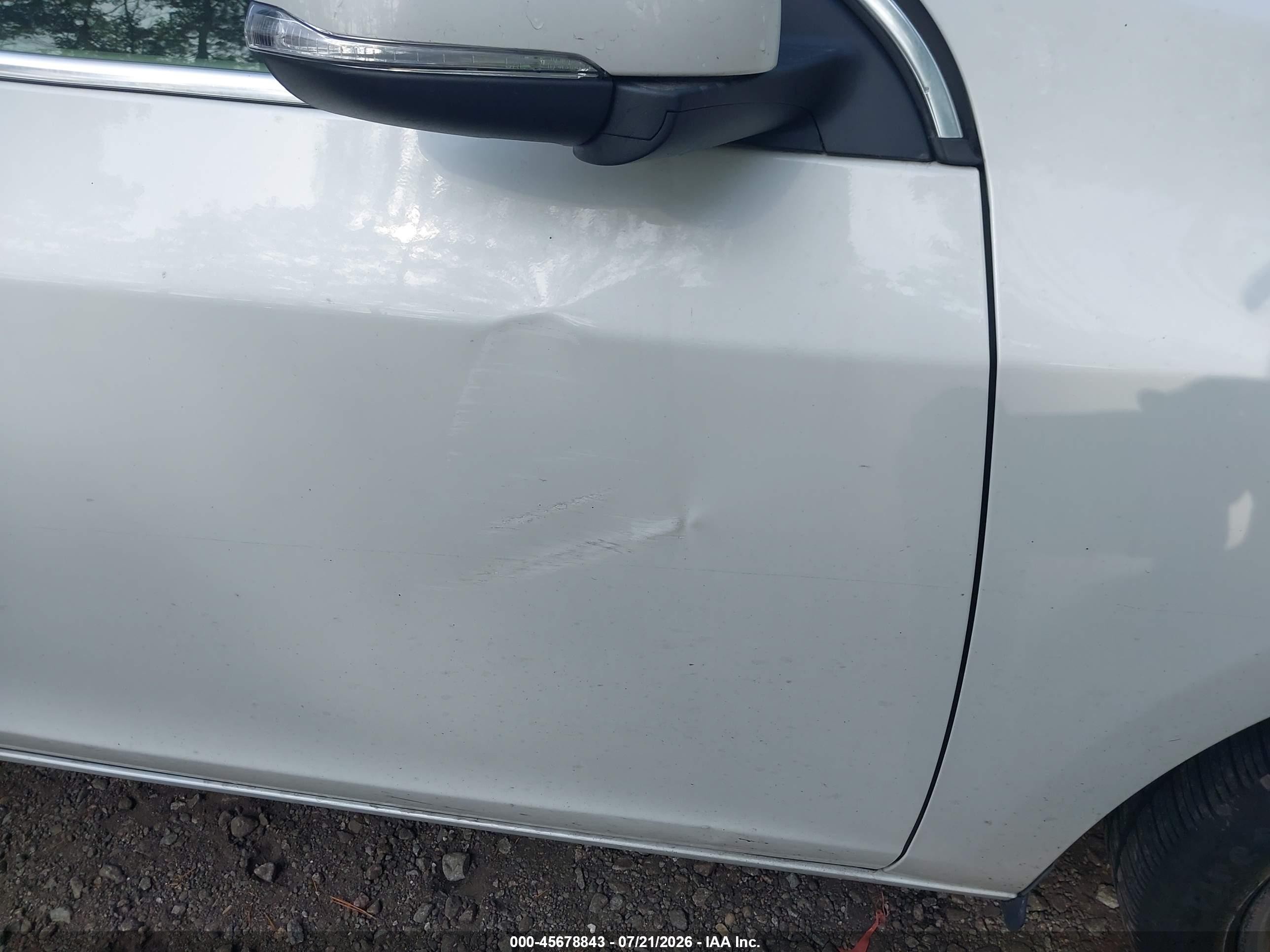 2014 Volvo S60 T5 White vin: YV1612FH4E2293178