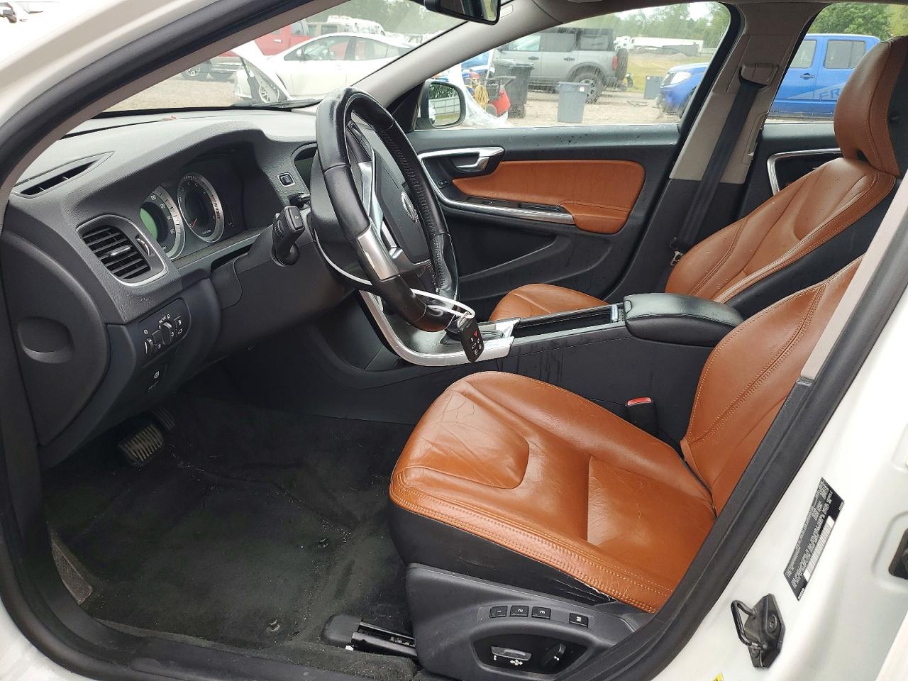 2013 Volvo S60 T5 White vin: YV1612FH5D2170214