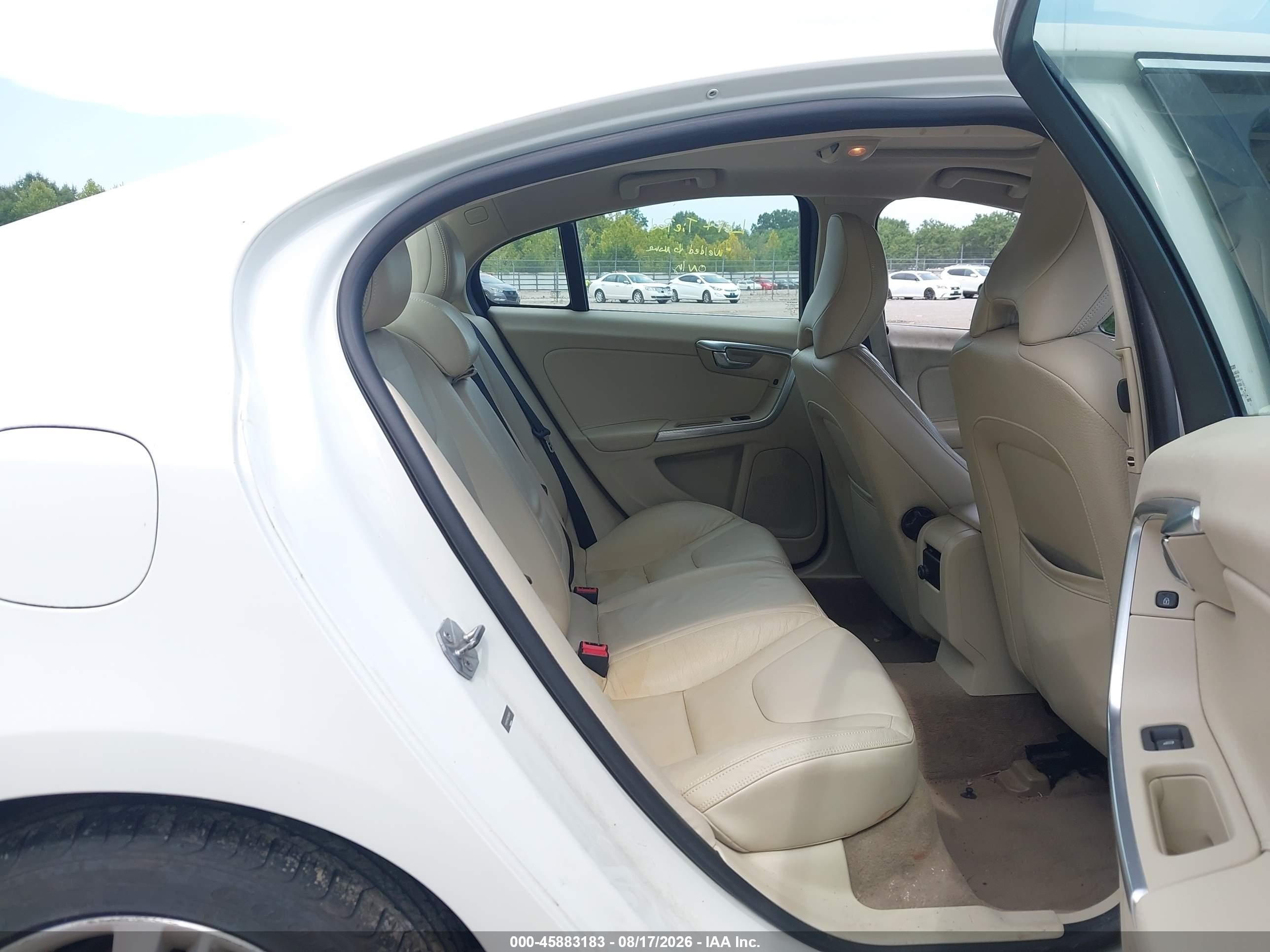 2014 Volvo S60 T5 White vin: YV1612FH5E2282612