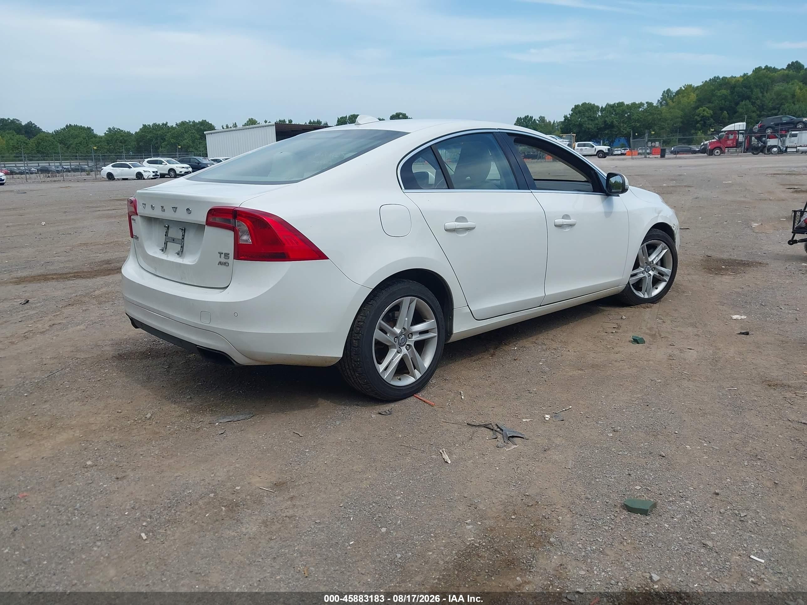 2014 Volvo S60 T5 White vin: YV1612FH5E2282612