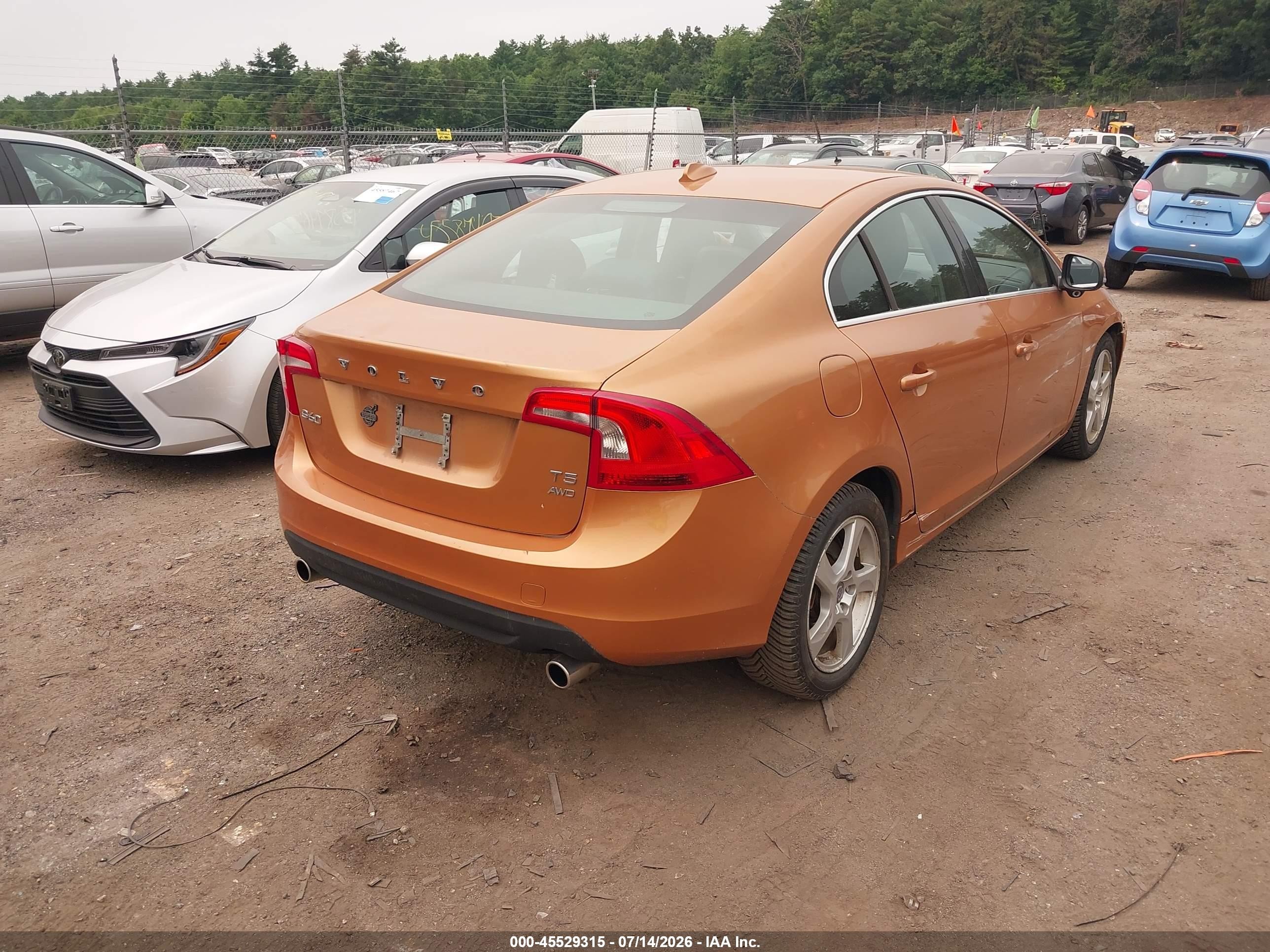 2013 Volvo S60 T5/t5 Platinum/t5 Premier/t5 Premier Plus Orange vin: YV1612FH6D2192593