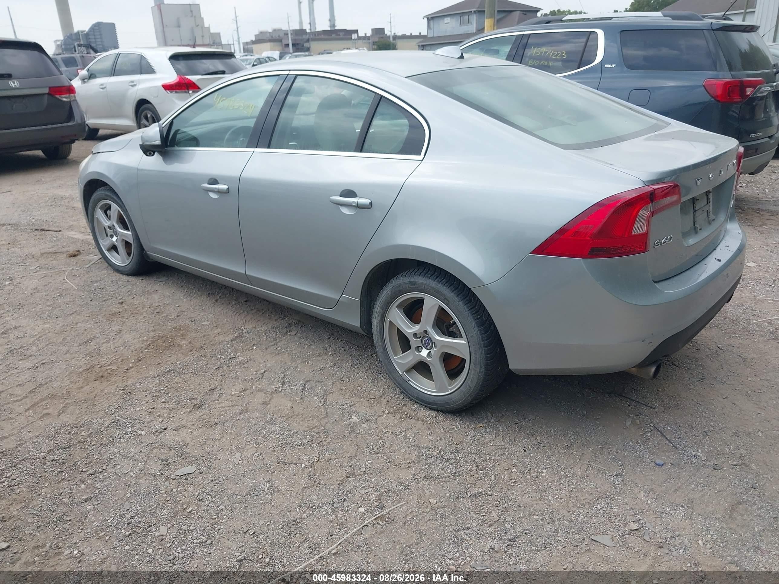 2013 Volvo S60 T5 Silver vin: YV1612FH6D2210591