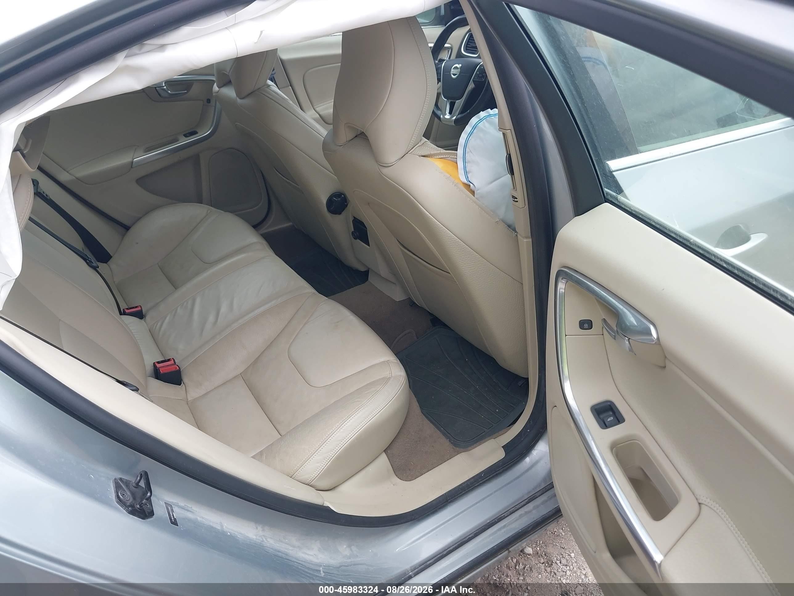 2013 Volvo S60 T5 Silver vin: YV1612FH6D2210591