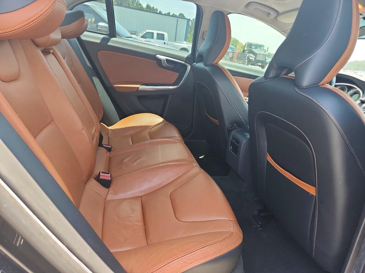 2013 Volvo S60 T5 Черный vin: YV1612FH7D2189105