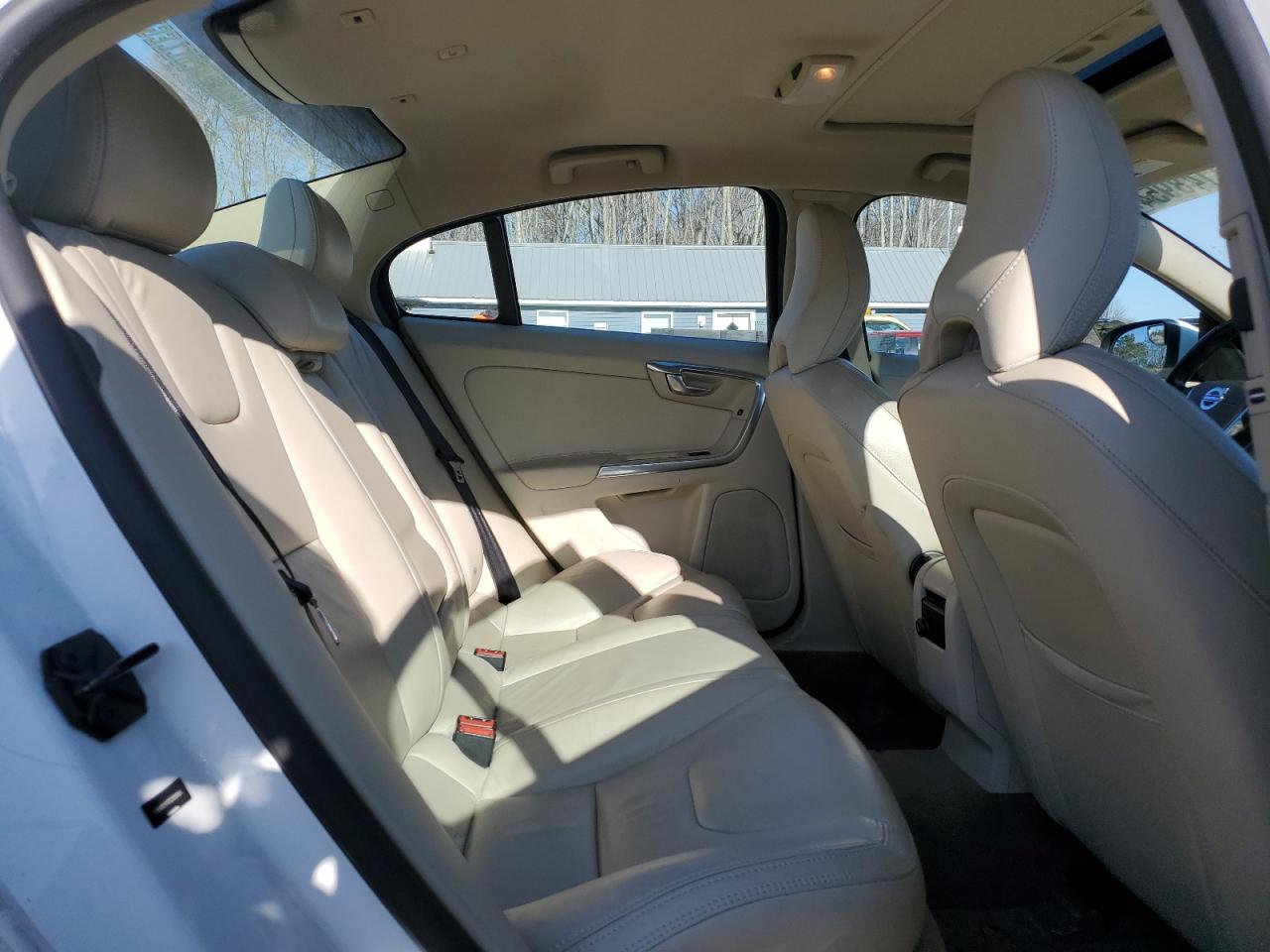 2013 Volvo S60 T5 White vin: YV1612FH7D2205996
