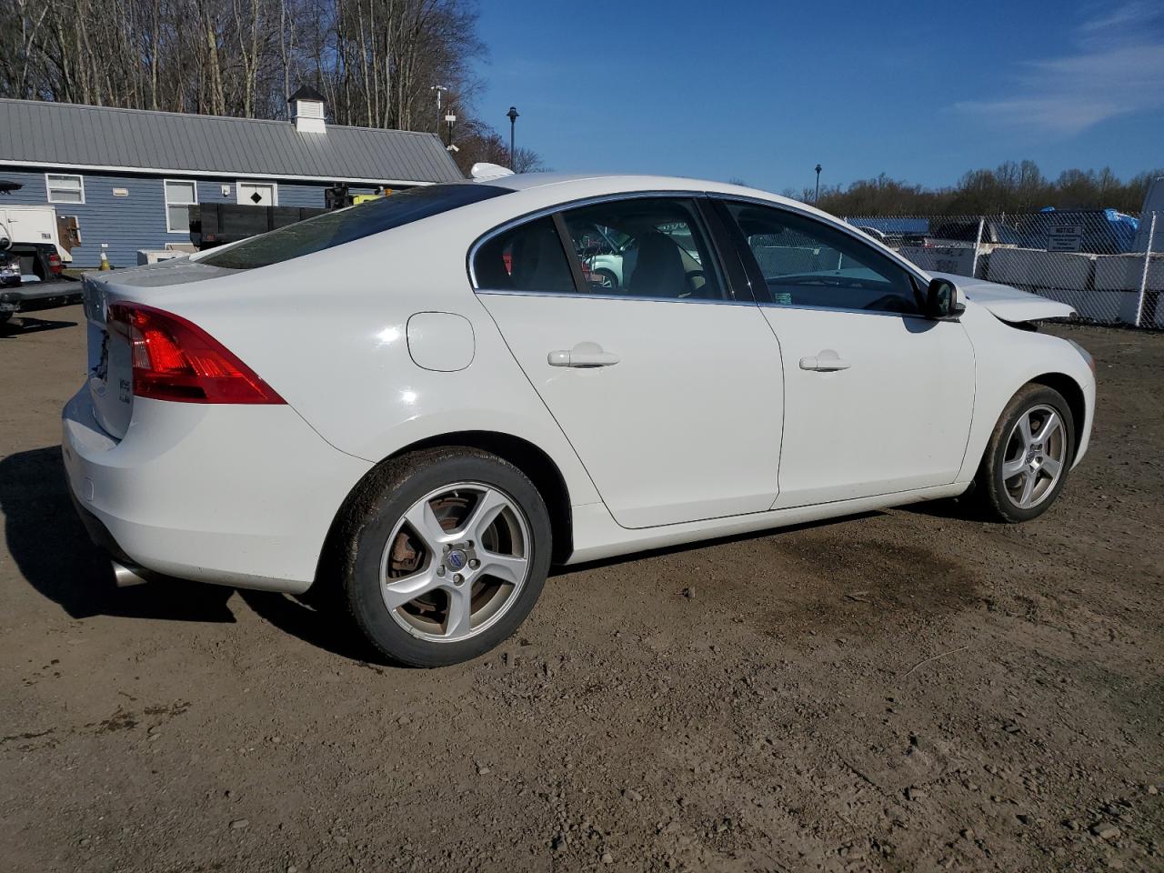 2013 Volvo S60 T5 White vin: YV1612FH7D2205996