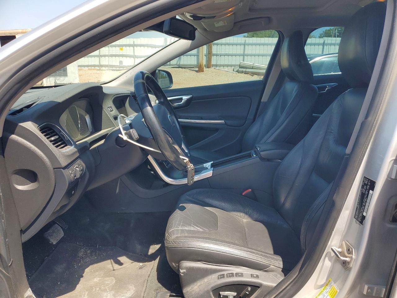 2014 Volvo S60 T5 Silver vin: YV1612FH7E1289891