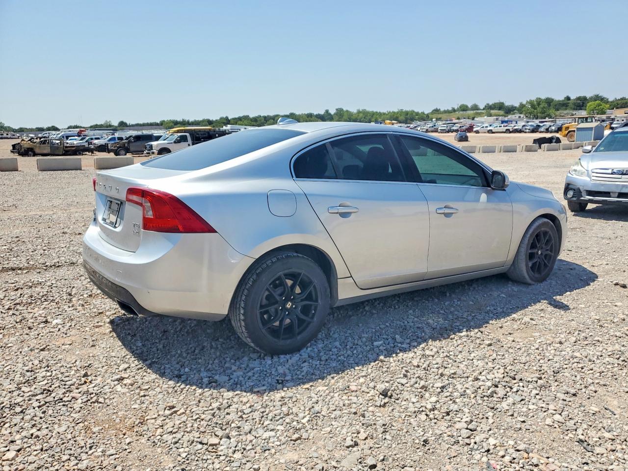 2014 Volvo S60 T5 Silver vin: YV1612FH7E1289891
