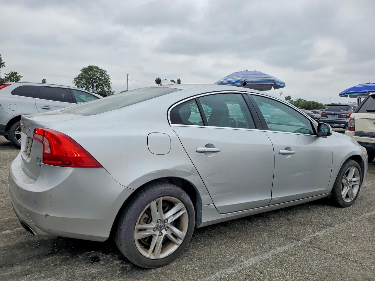 2014 Volvo S60 T5 Silver vin: YV1612FH7E2297712