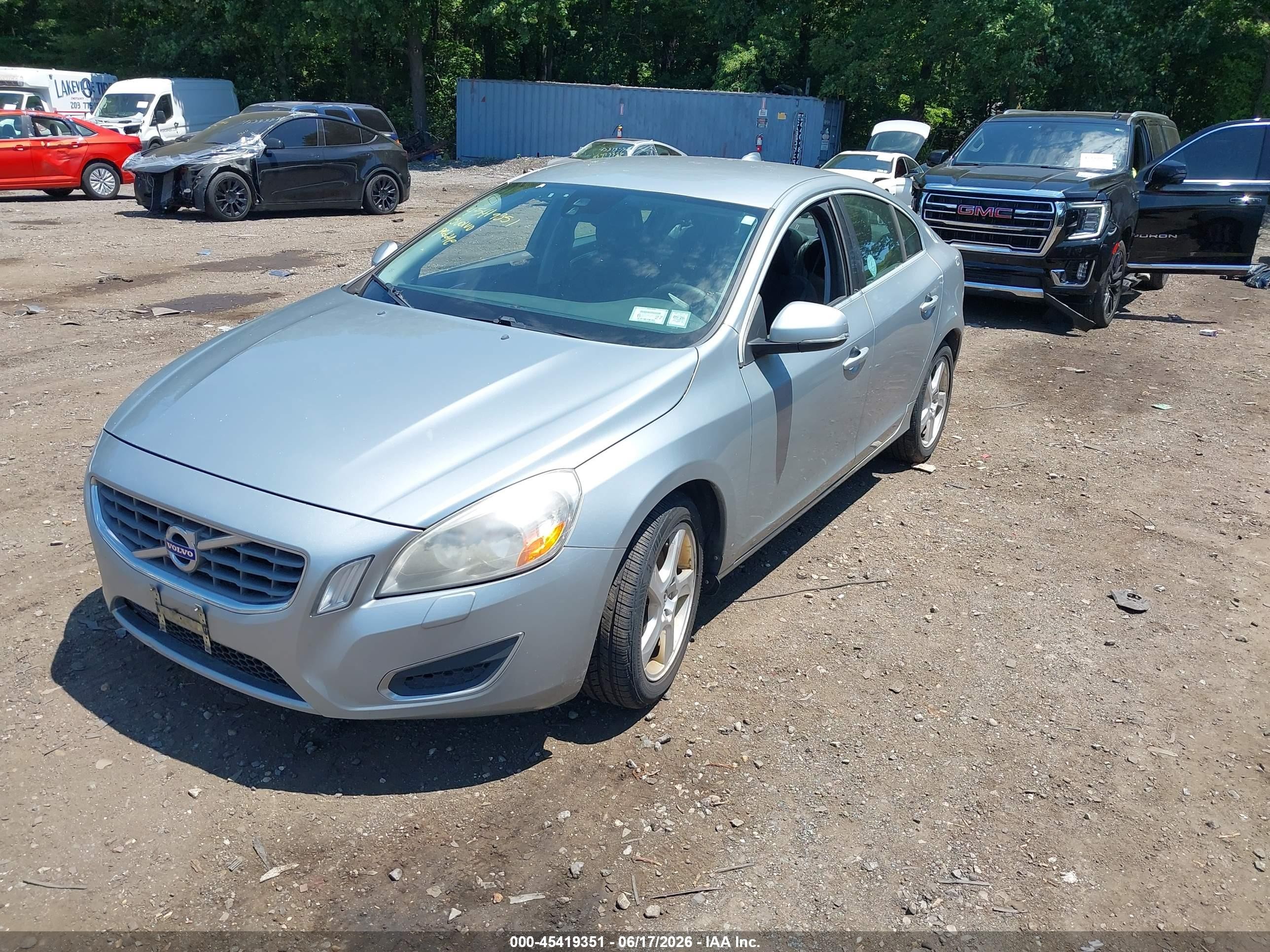 2013 Volvo S60 T5/t5 Platinum/t5 Premier/t5 Premier Plus Gray vin: YV1612FH8D2176475