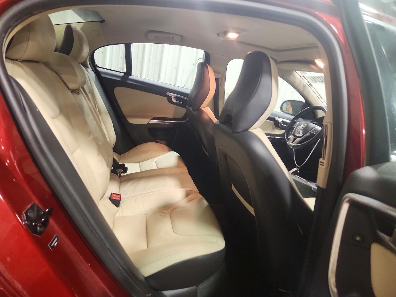2013 Volvo S60 T5 Burgundy vin: YV1612FH9D1219257