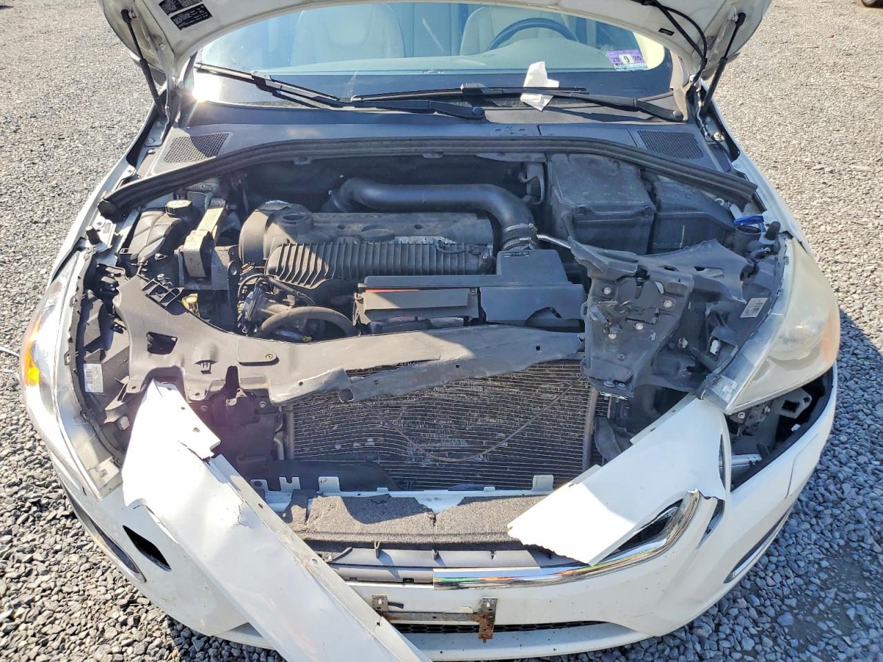 2013 Volvo S60 T5 White vin: YV1612FH9D2218491