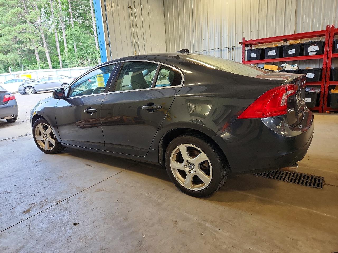 2013 Volvo S60 T5 Charcoal vin: YV1612FHXD1229957