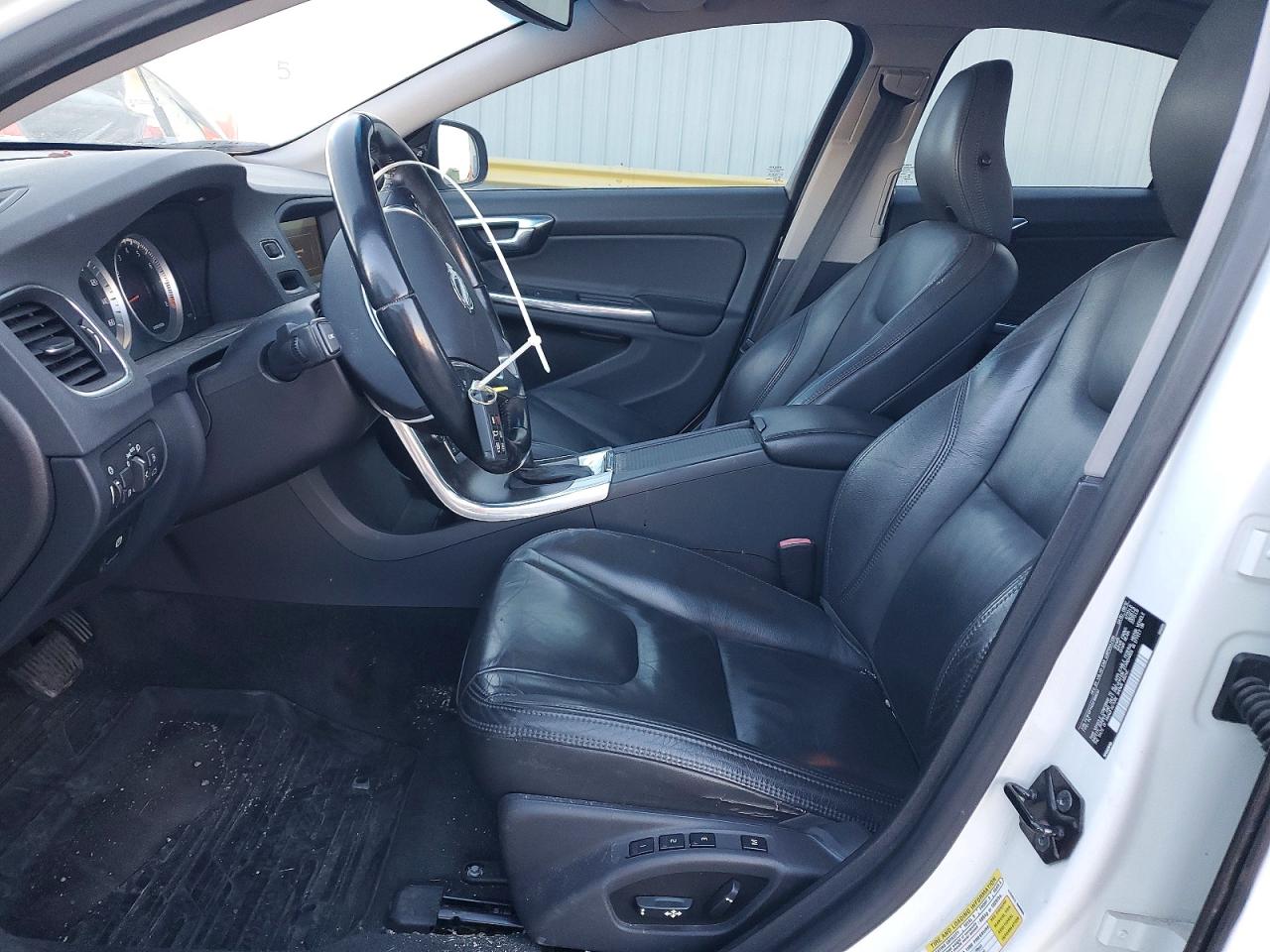 2013 Volvo S60 T5 White vin: YV1612FHXD2188630