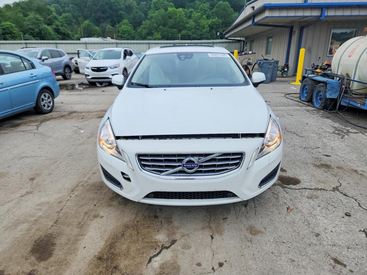 2013 Volvo S60 T5 White vin: YV1612FHXD2189731