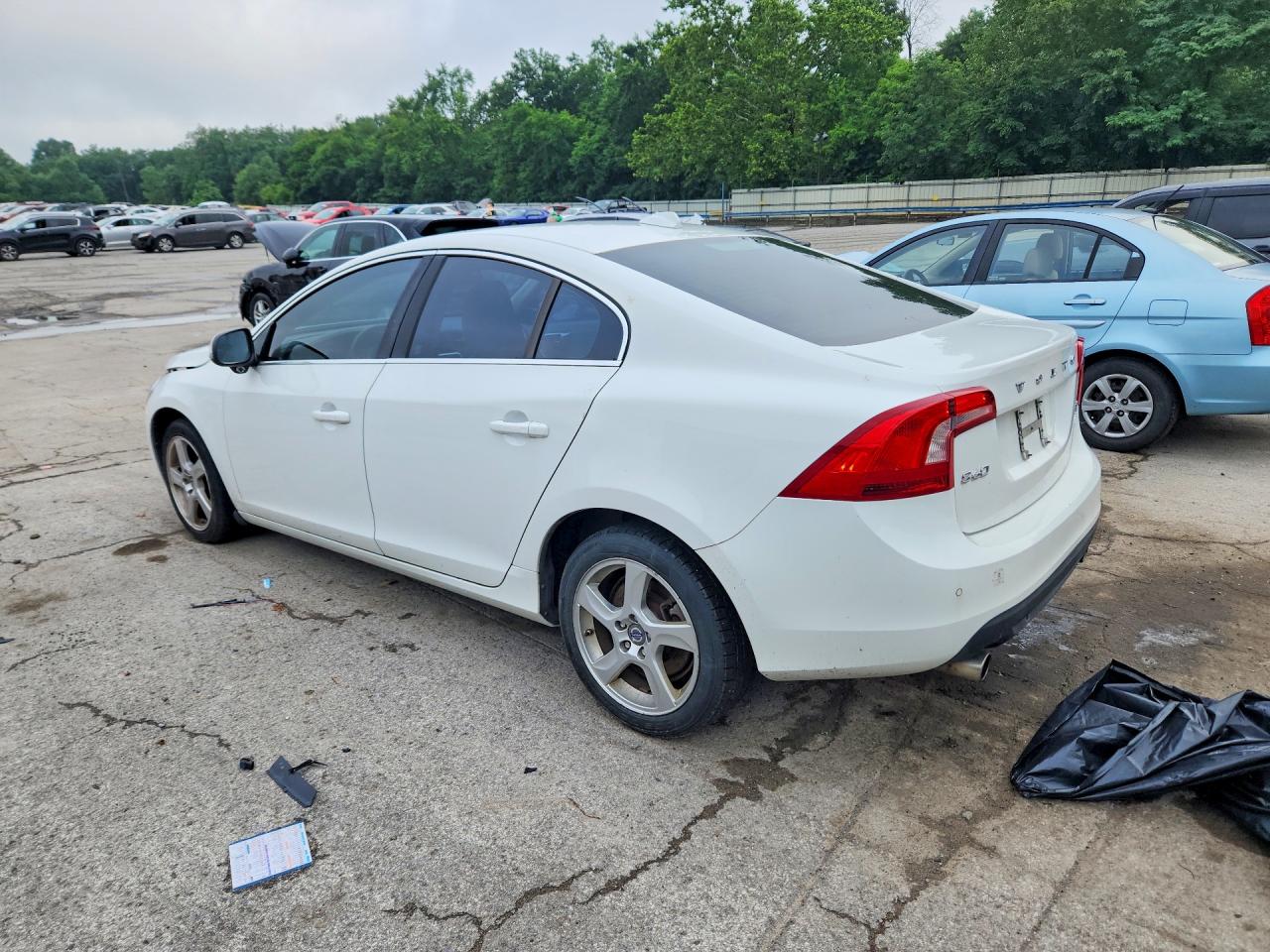 2013 Volvo S60 T5 White vin: YV1612FHXD2189731