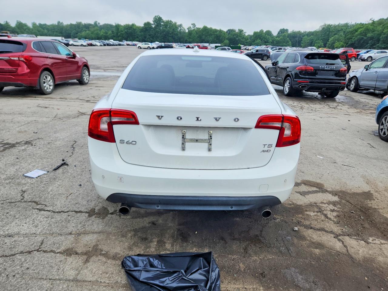 2013 Volvo S60 T5 White vin: YV1612FHXD2189731