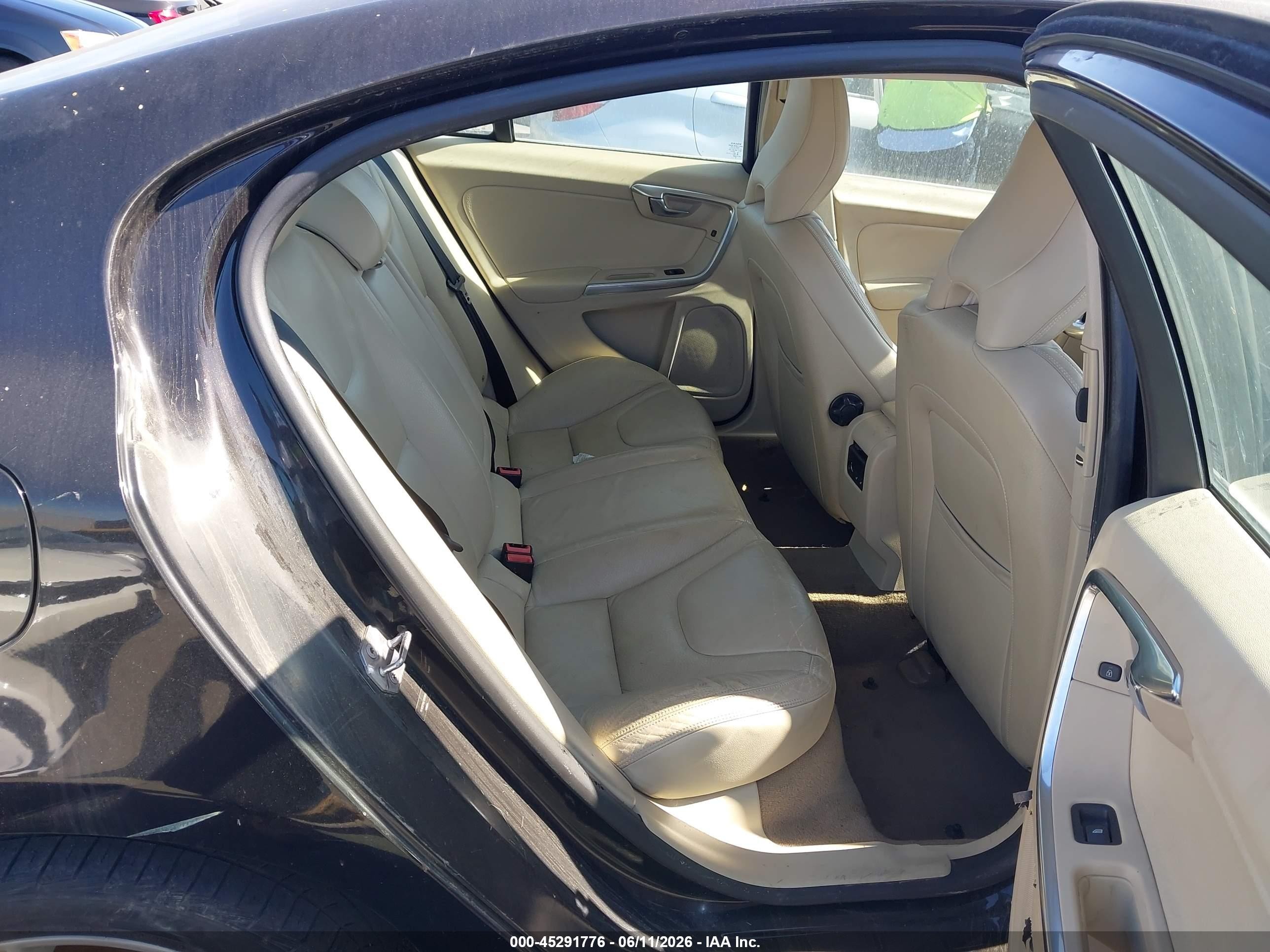2014 Volvo S60 T5 Purple vin: YV1612FHXE1285835