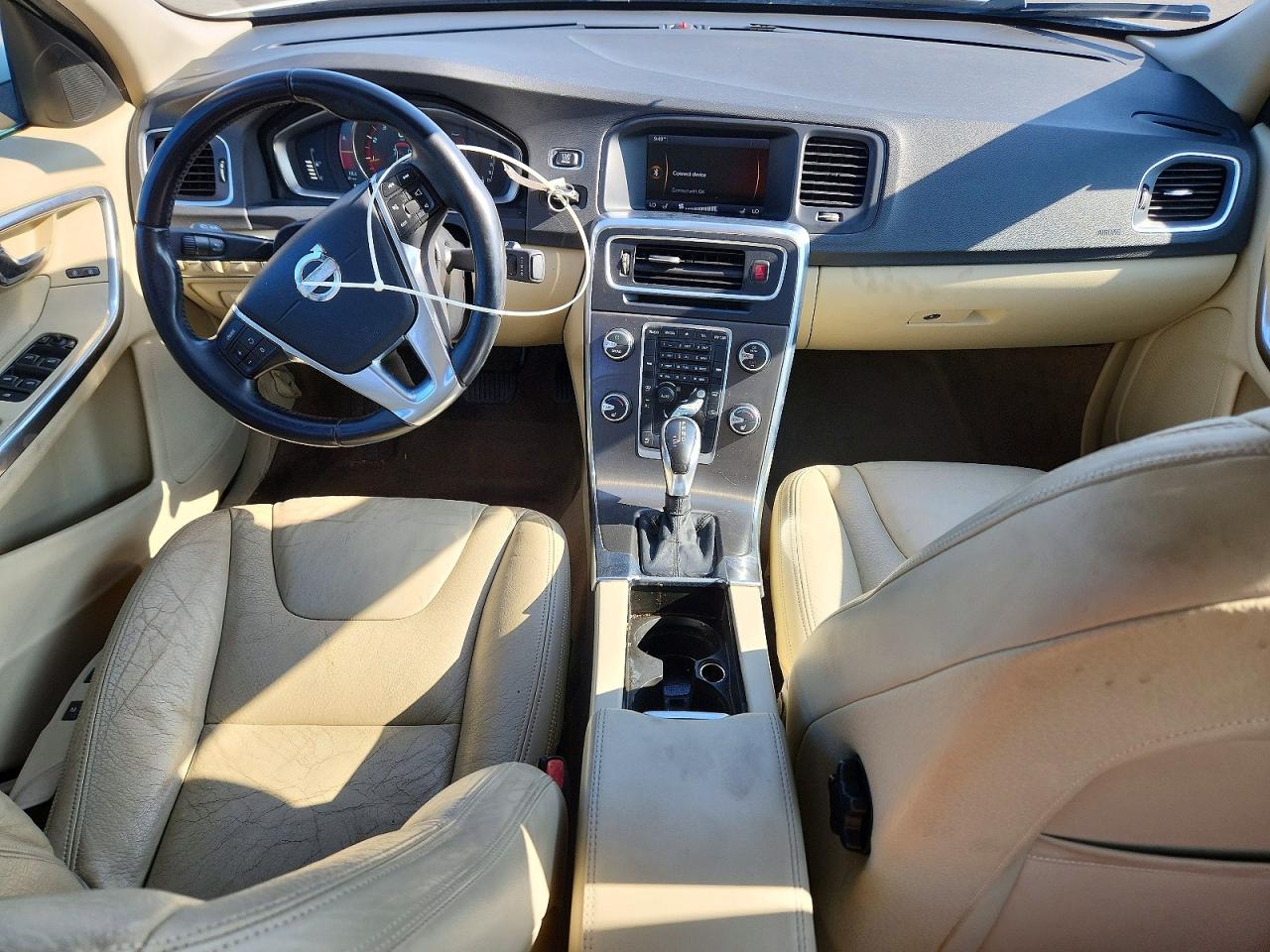 2014 Volvo S60 T5 White vin: YV1612FHXE2271380