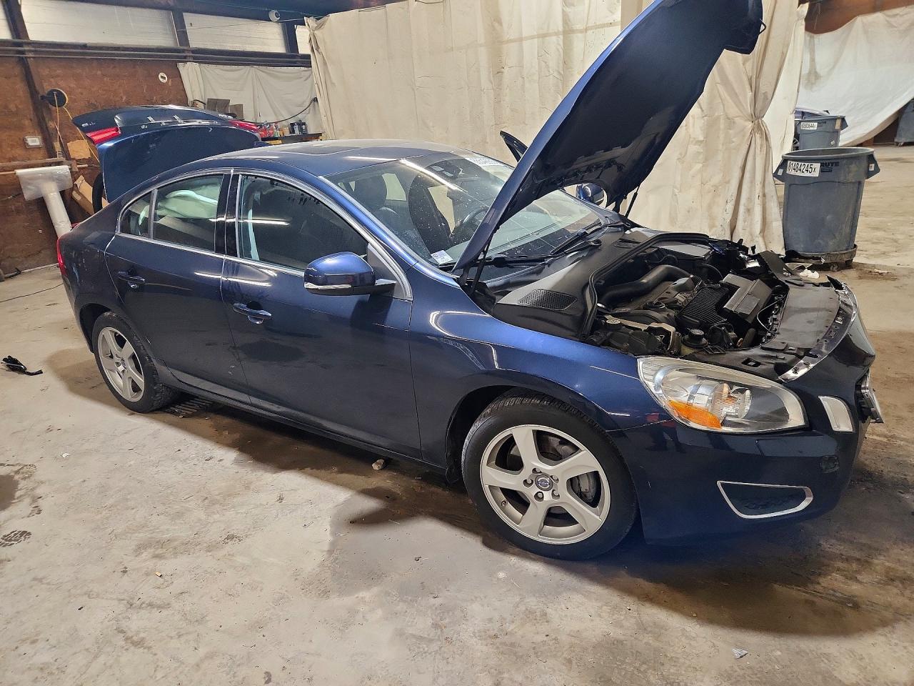 2013 Volvo S60 T5 Blue vin: YV1612FS0D1212824