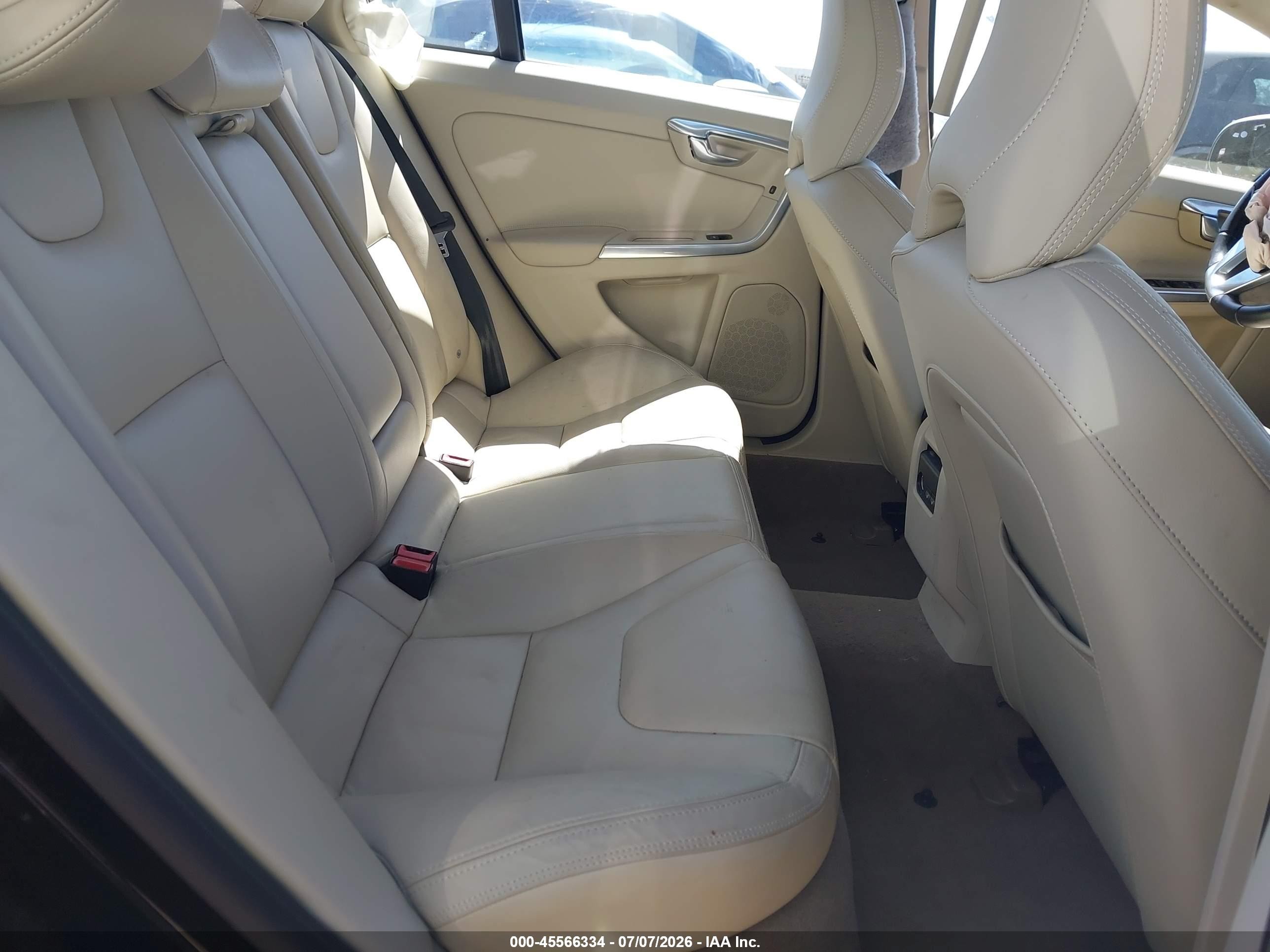 2013 Volvo S60   Black vin: YV1612FS0D2195145