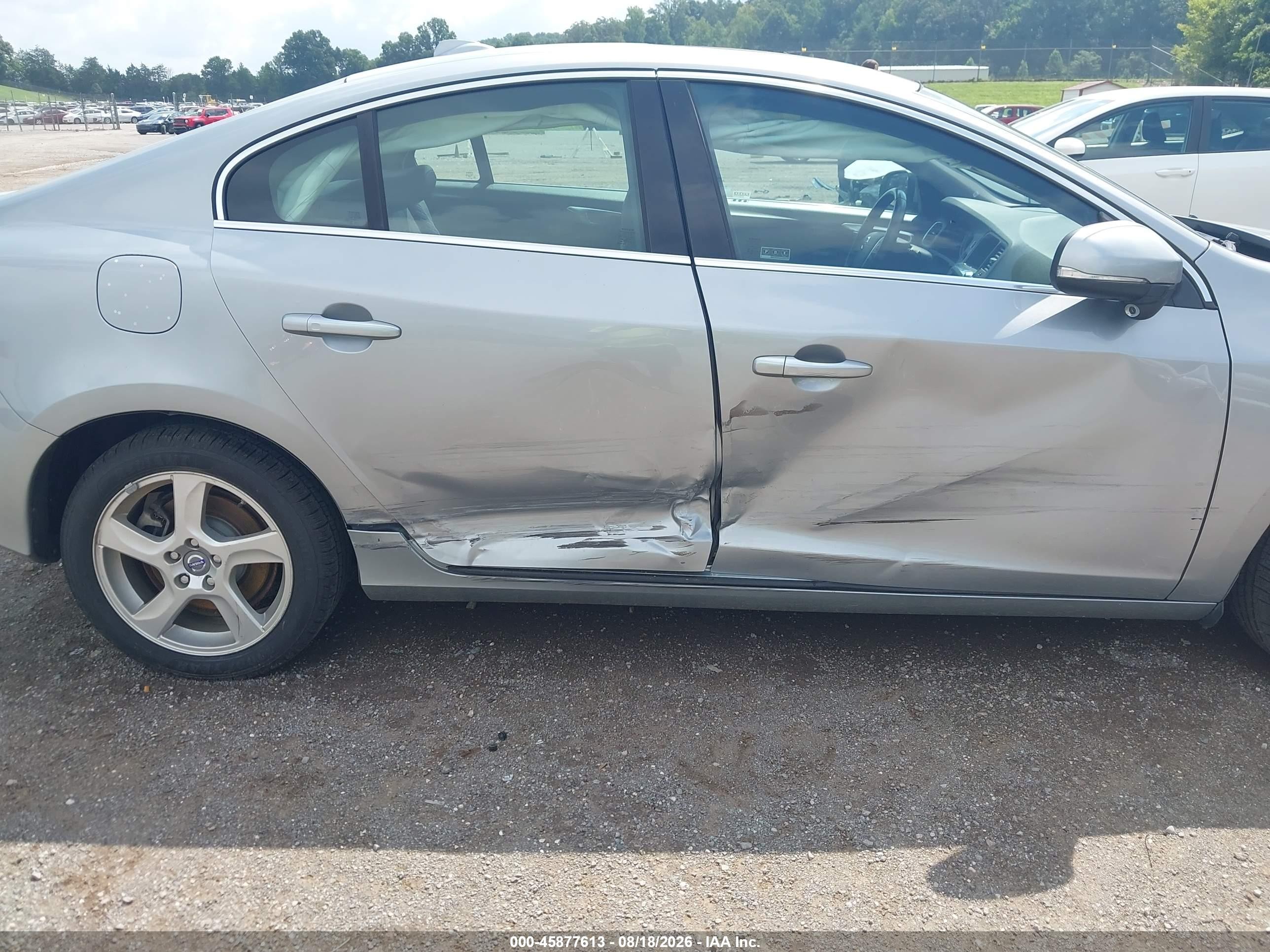 2013 Volvo S60 T5/t5 Platinum/t5 Premier/t5 Premier Plus Silver vin: YV1612FS0D2198188