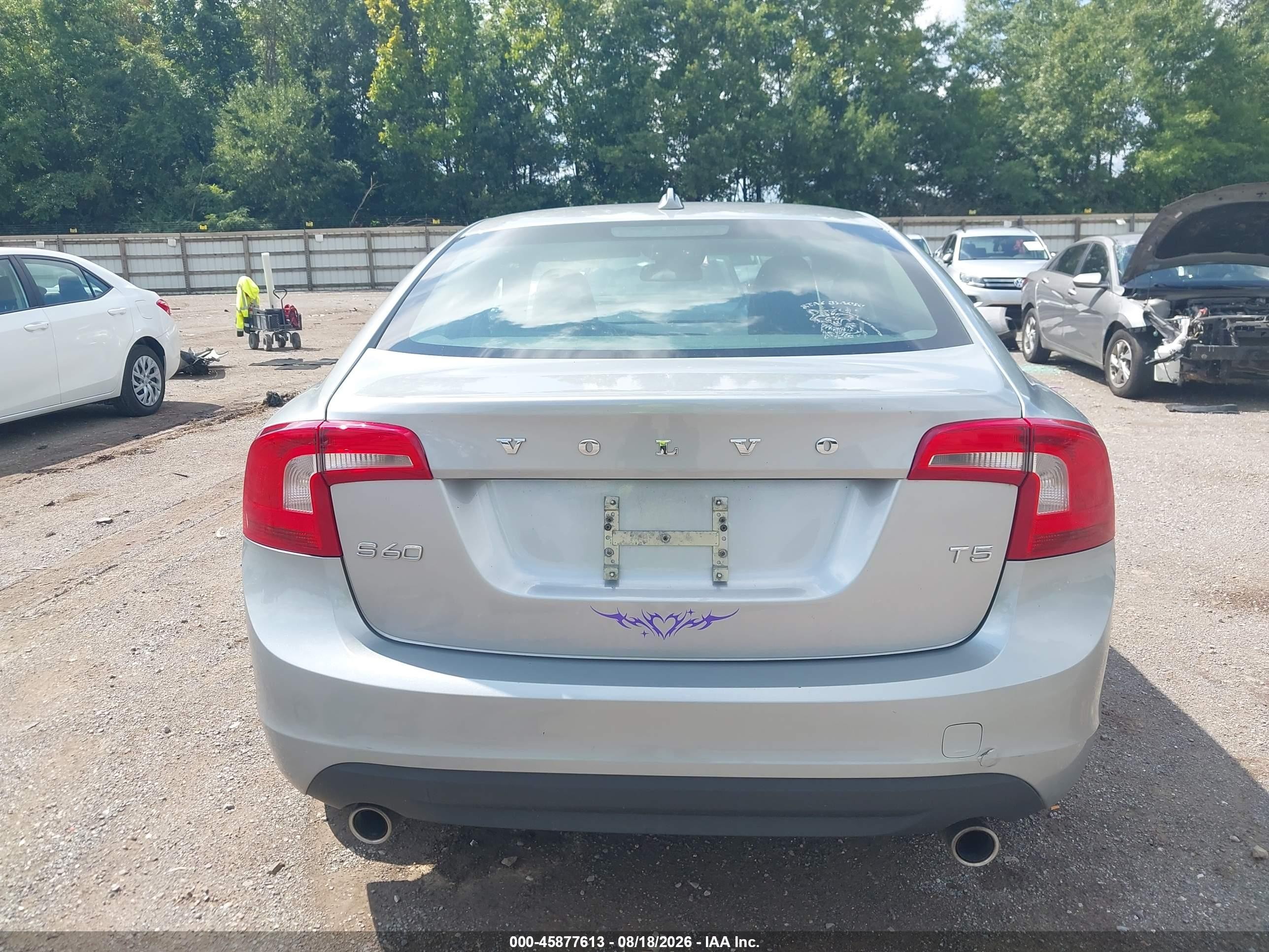 2013 Volvo S60 T5/t5 Platinum/t5 Premier/t5 Premier Plus Silver vin: YV1612FS0D2198188