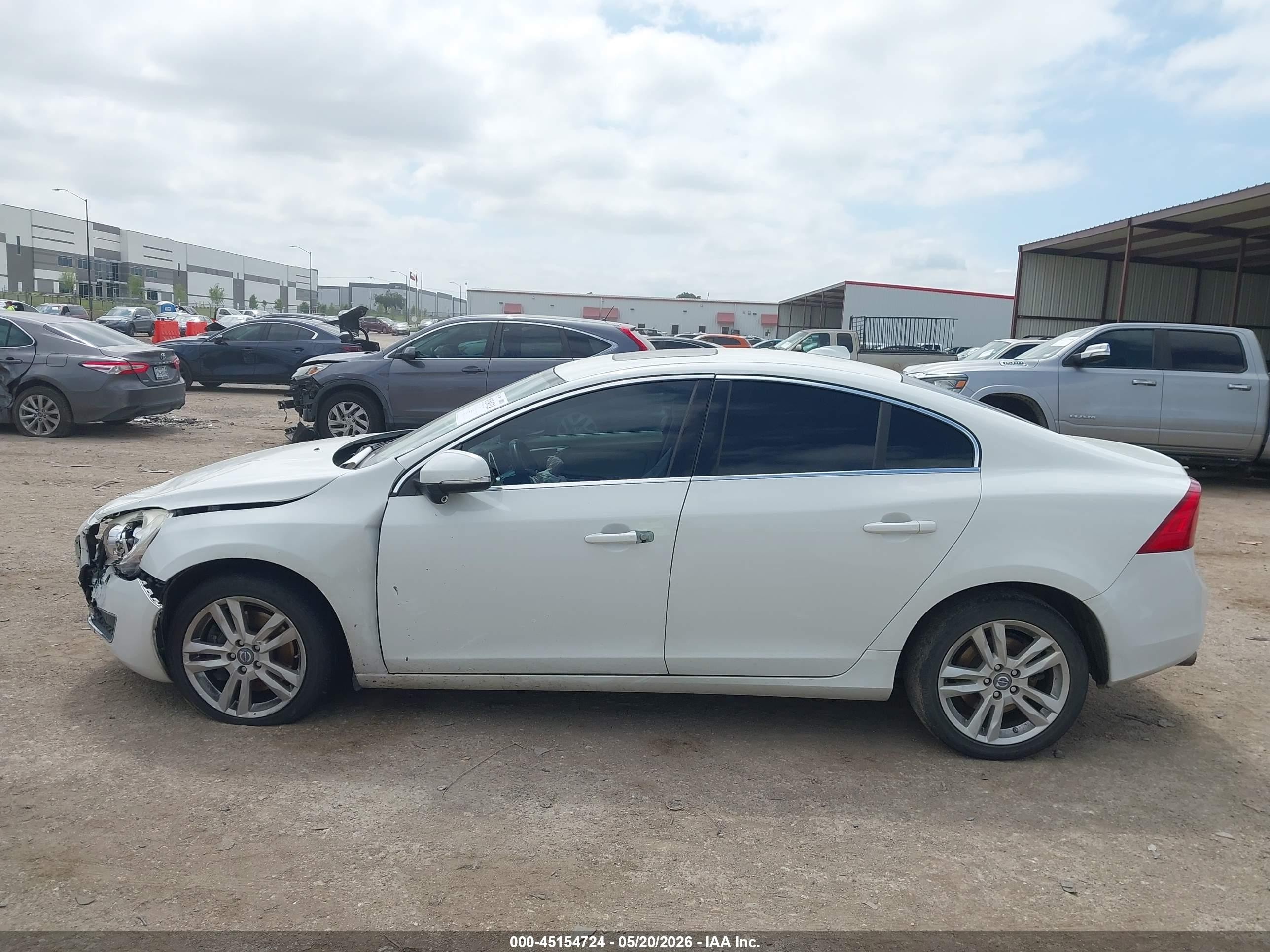 2013 Volvo S60 T5 White vin: YV1612FS0D2218911