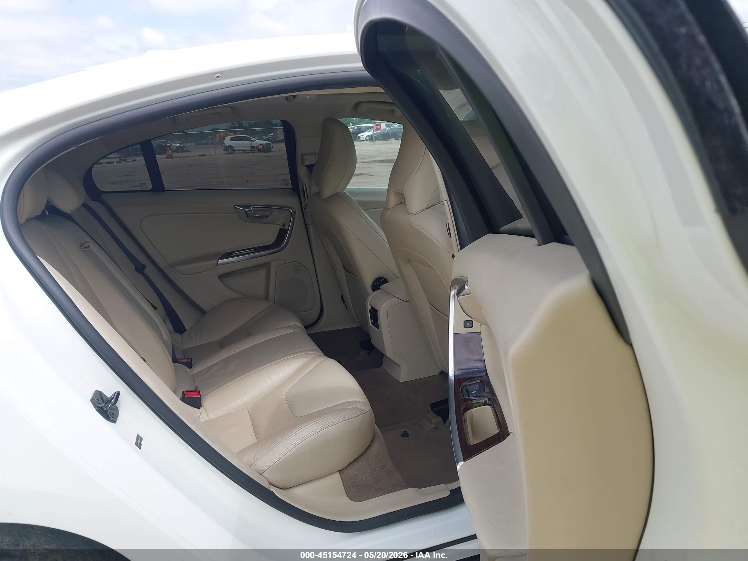 2013 Volvo S60 T5 White vin: YV1612FS0D2218911