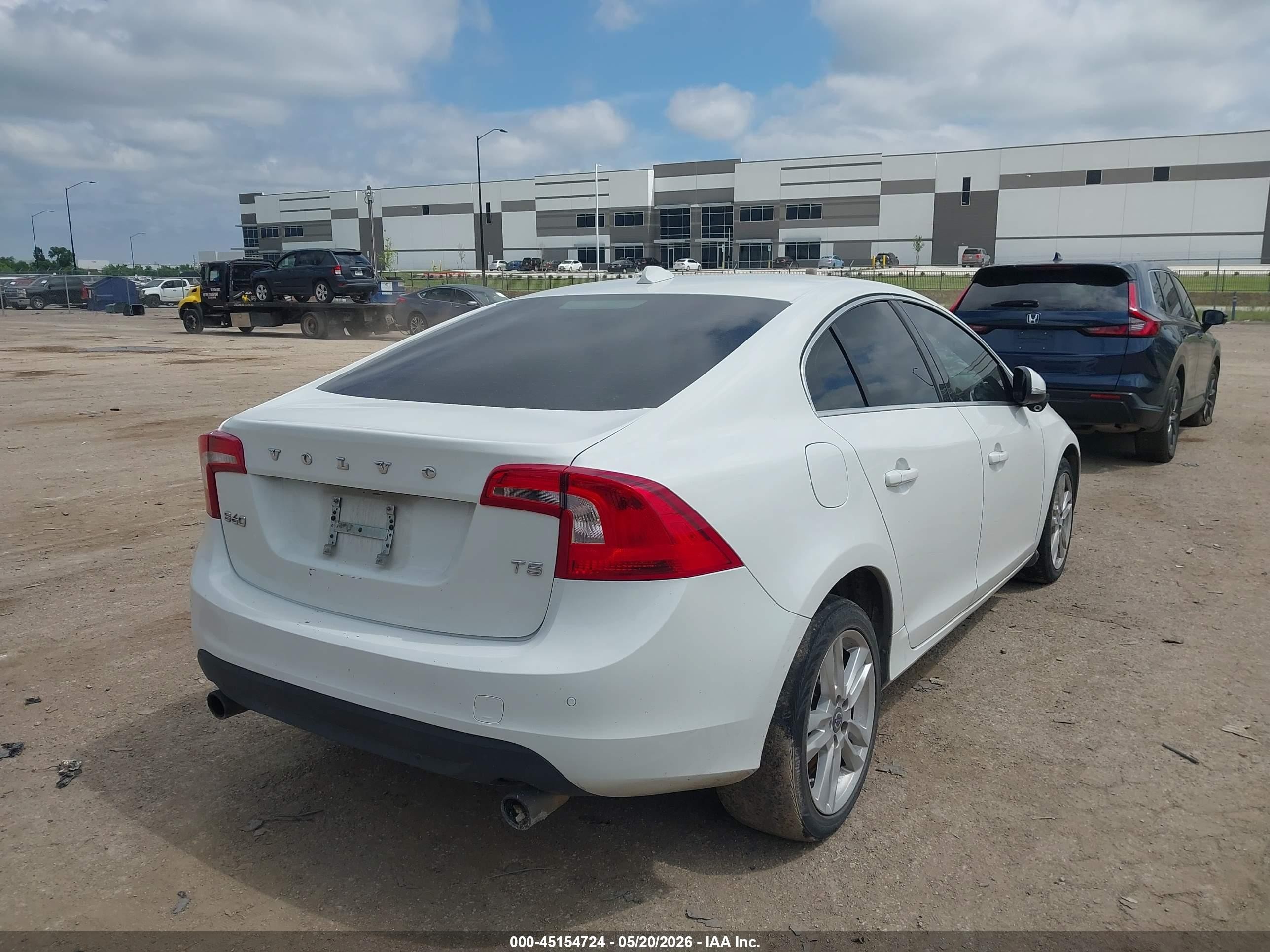 2013 Volvo S60 T5 White vin: YV1612FS0D2218911