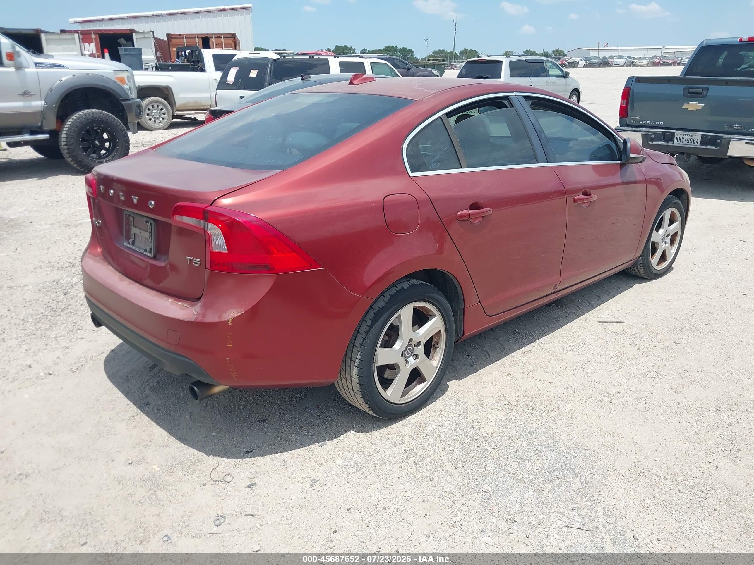 2013 Volvo S60 T5 Red vin: YV1612FS0D2234171