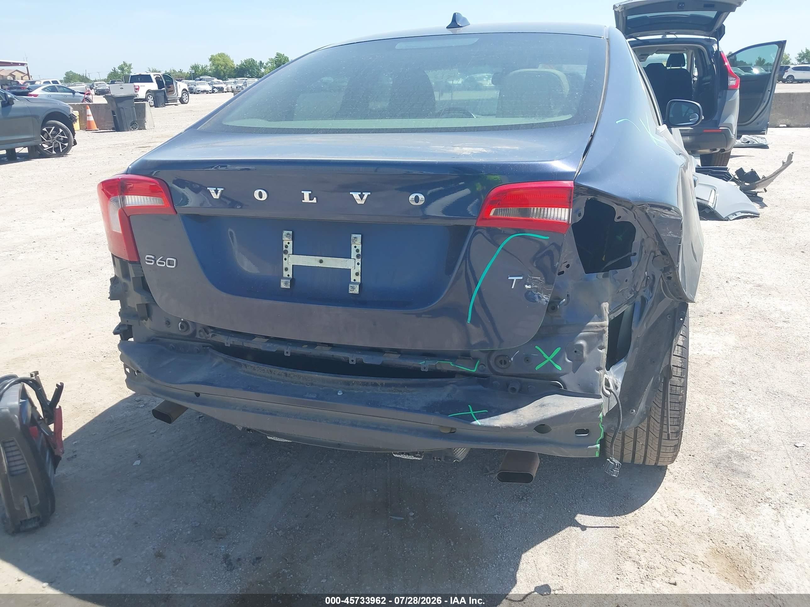 2014 Volvo S60 T5 Blue vin: YV1612FS0E1287105