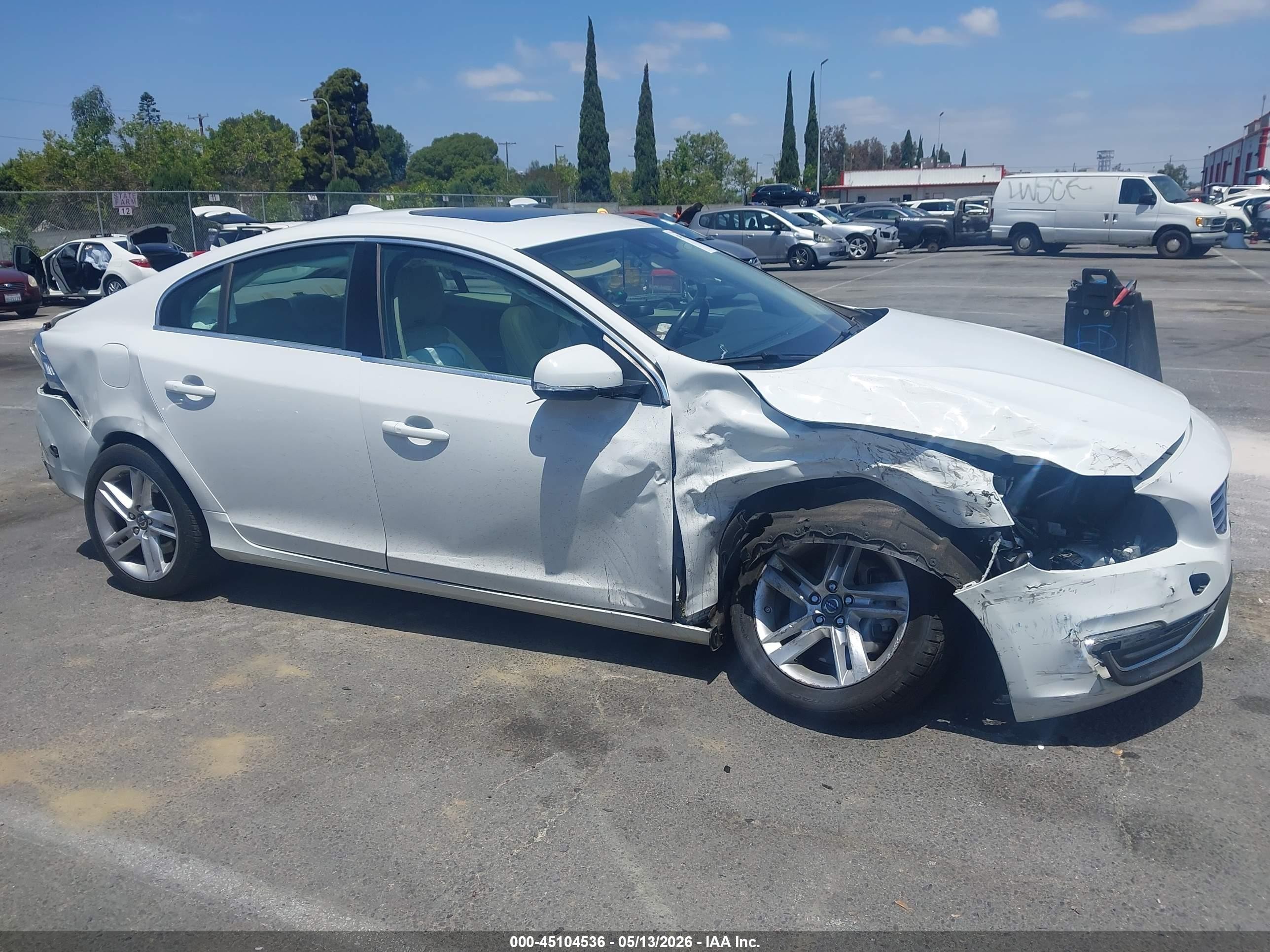2014 Volvo S60 T5 White vin: YV1612FS0E2278110