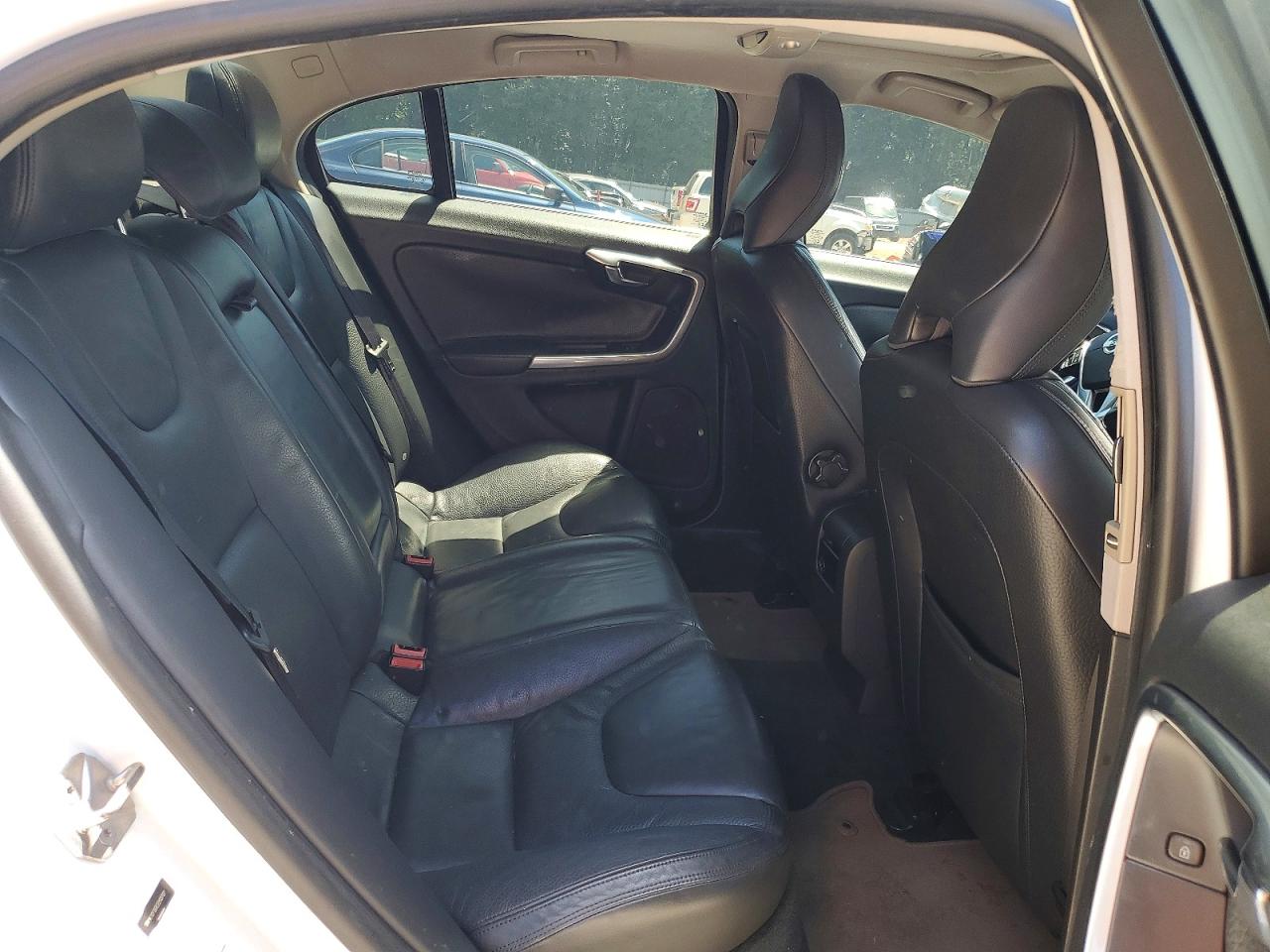 2014 Volvo S60 T5 White vin: YV1612FS0E2293707