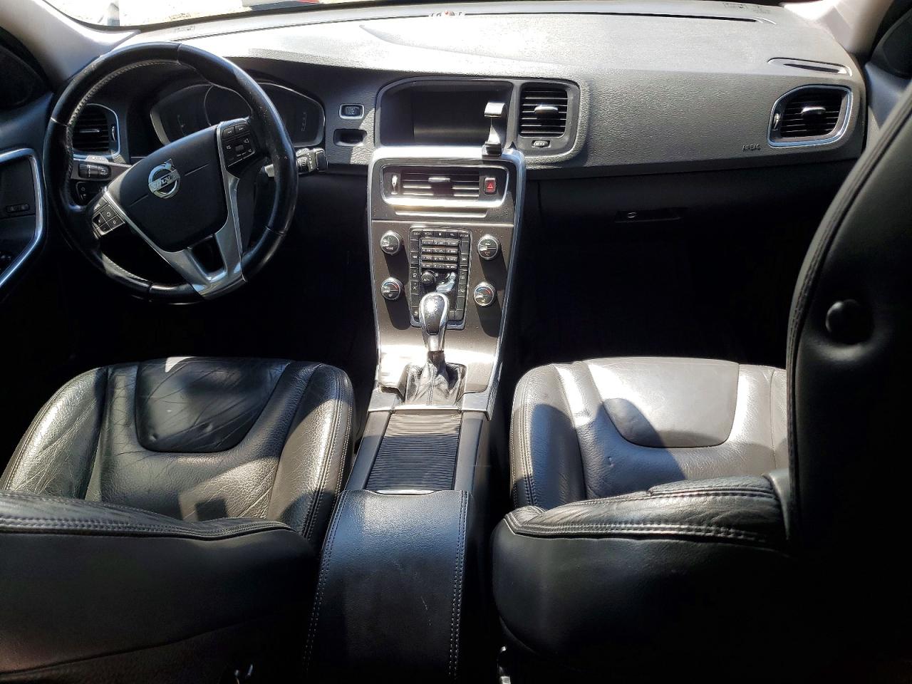 2014 Volvo S60 T5 White vin: YV1612FS0E2293707