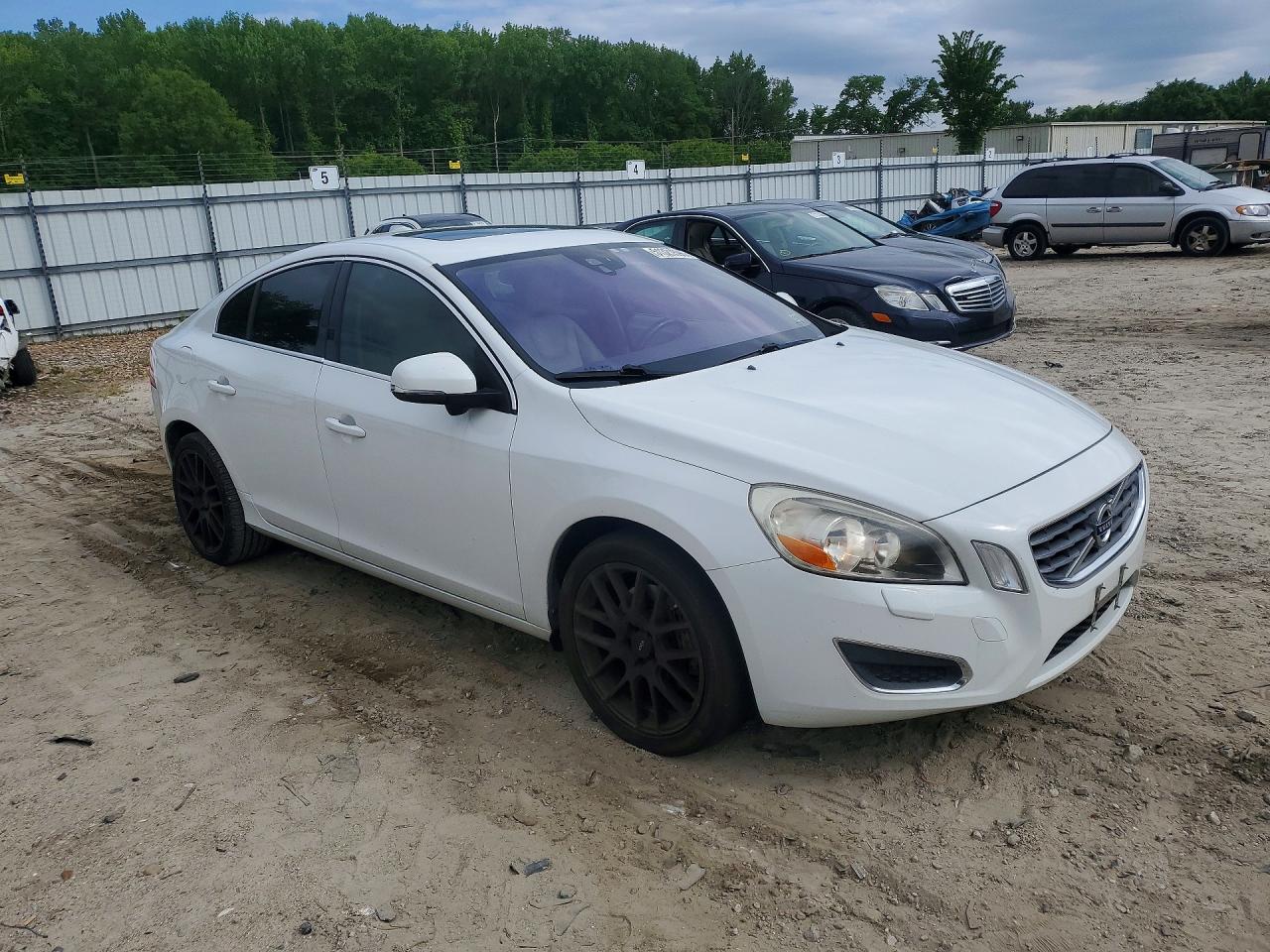 2013 Volvo S60 T5 White vin: YV1612FS1D1226585