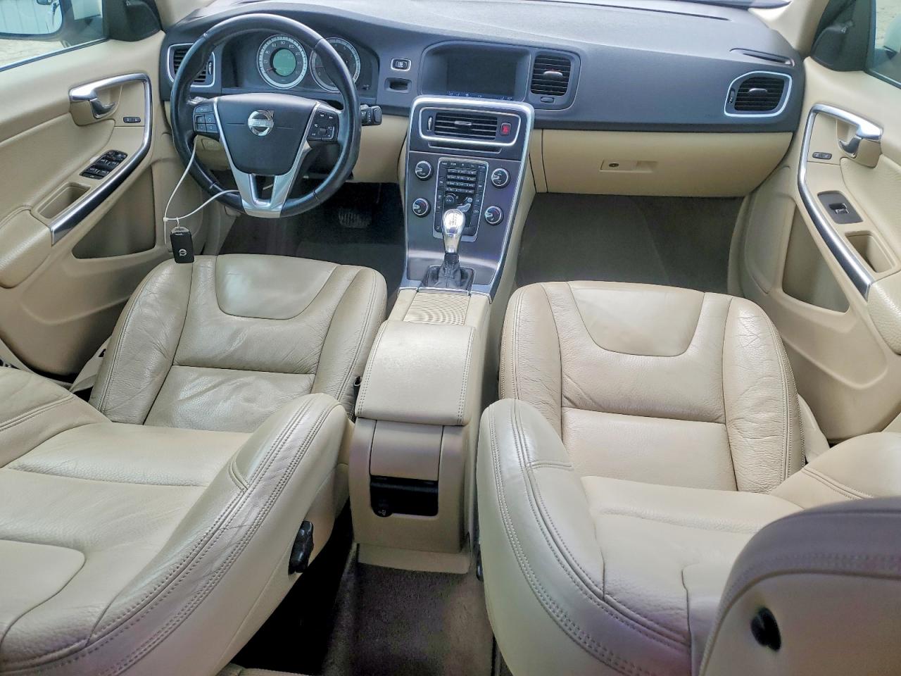2013 Volvo S60 T5 White vin: YV1612FS1D1226585