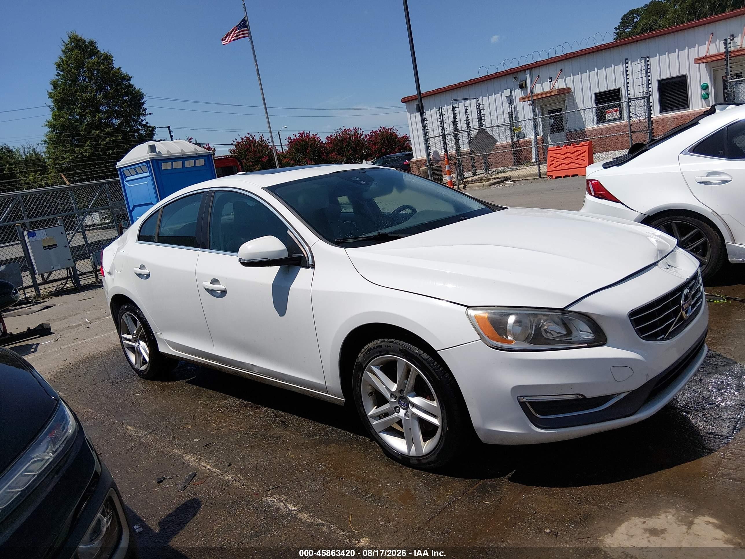 2014 Volvo S60 T5 White vin: YV1612FS1E2297118