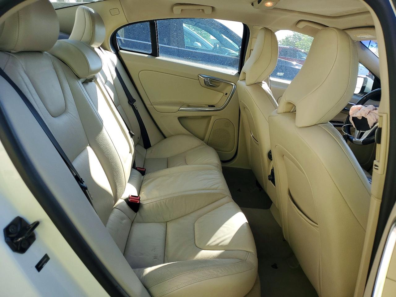 2013 Volvo S60 T5 White vin: YV1612FS2D1209925