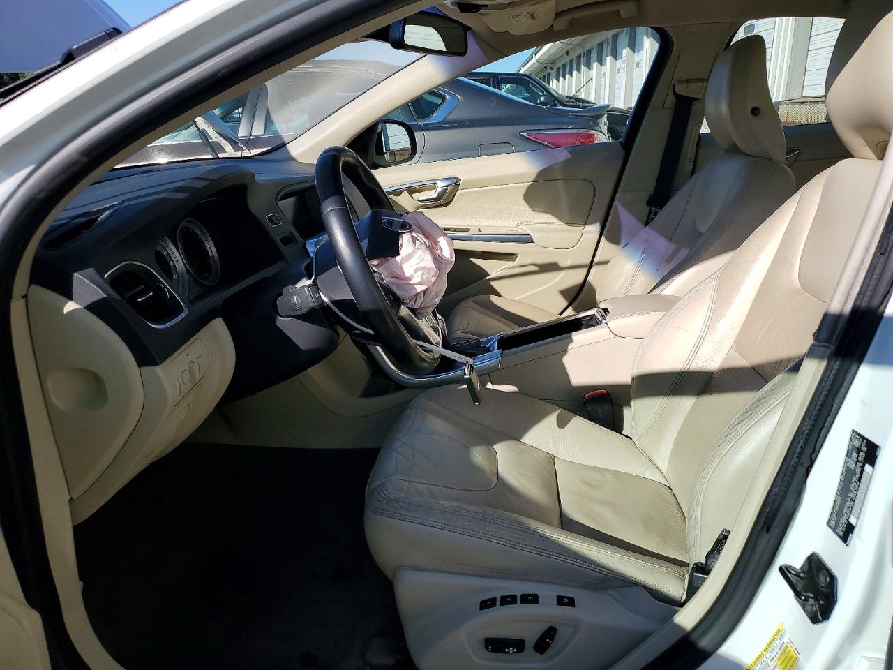 2013 Volvo S60 T5 White vin: YV1612FS2D1209925