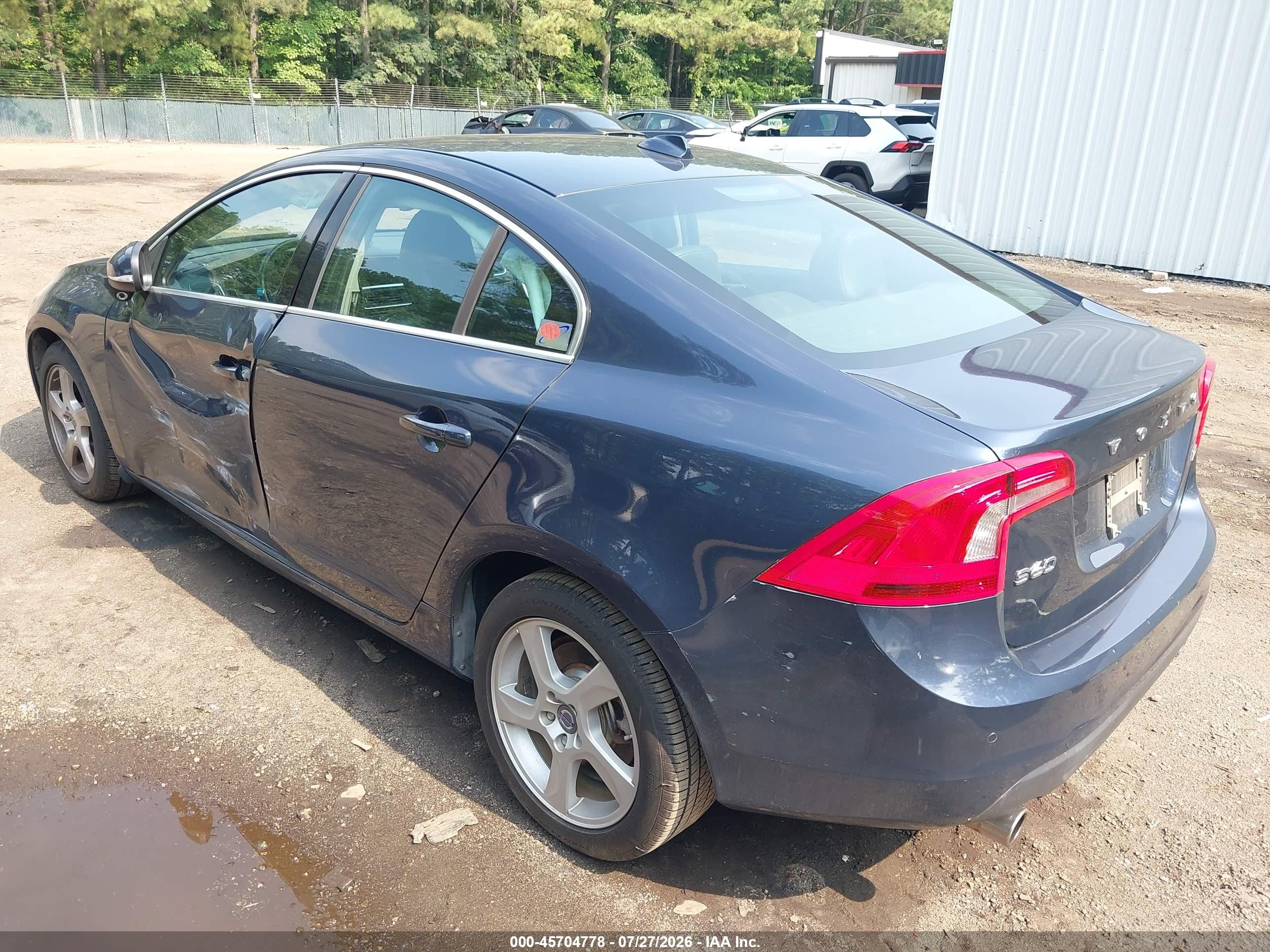 2013 Volvo S60 T5 Platinum Dark Blue vin: YV1612FS2D1226546